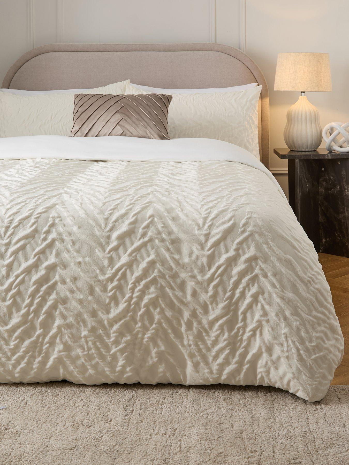 very-home-zebra-jacquard-duvet-cover-set-ivory