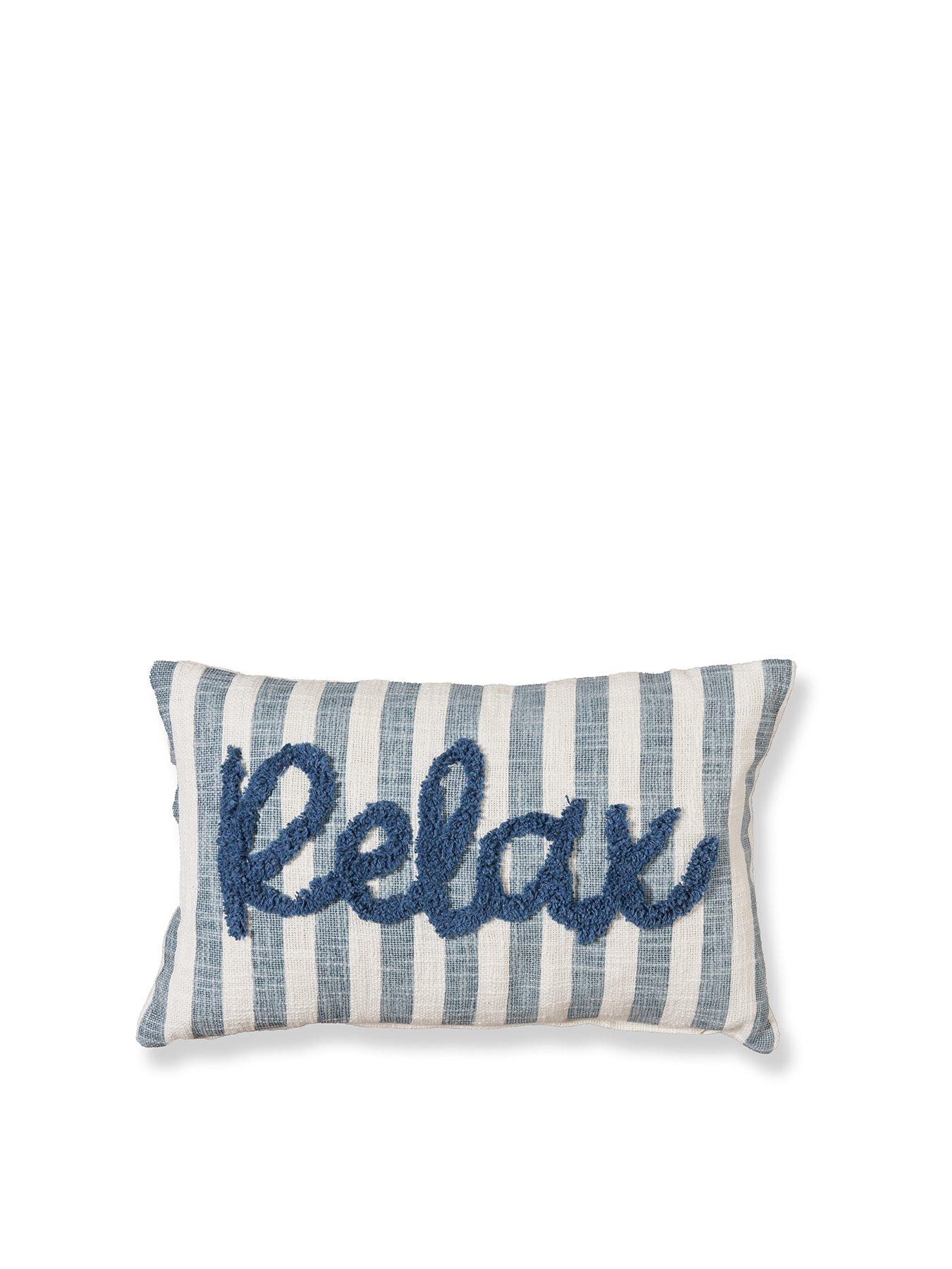 Image 2 of 7 of The Very Collection Relax Tufted Cushion