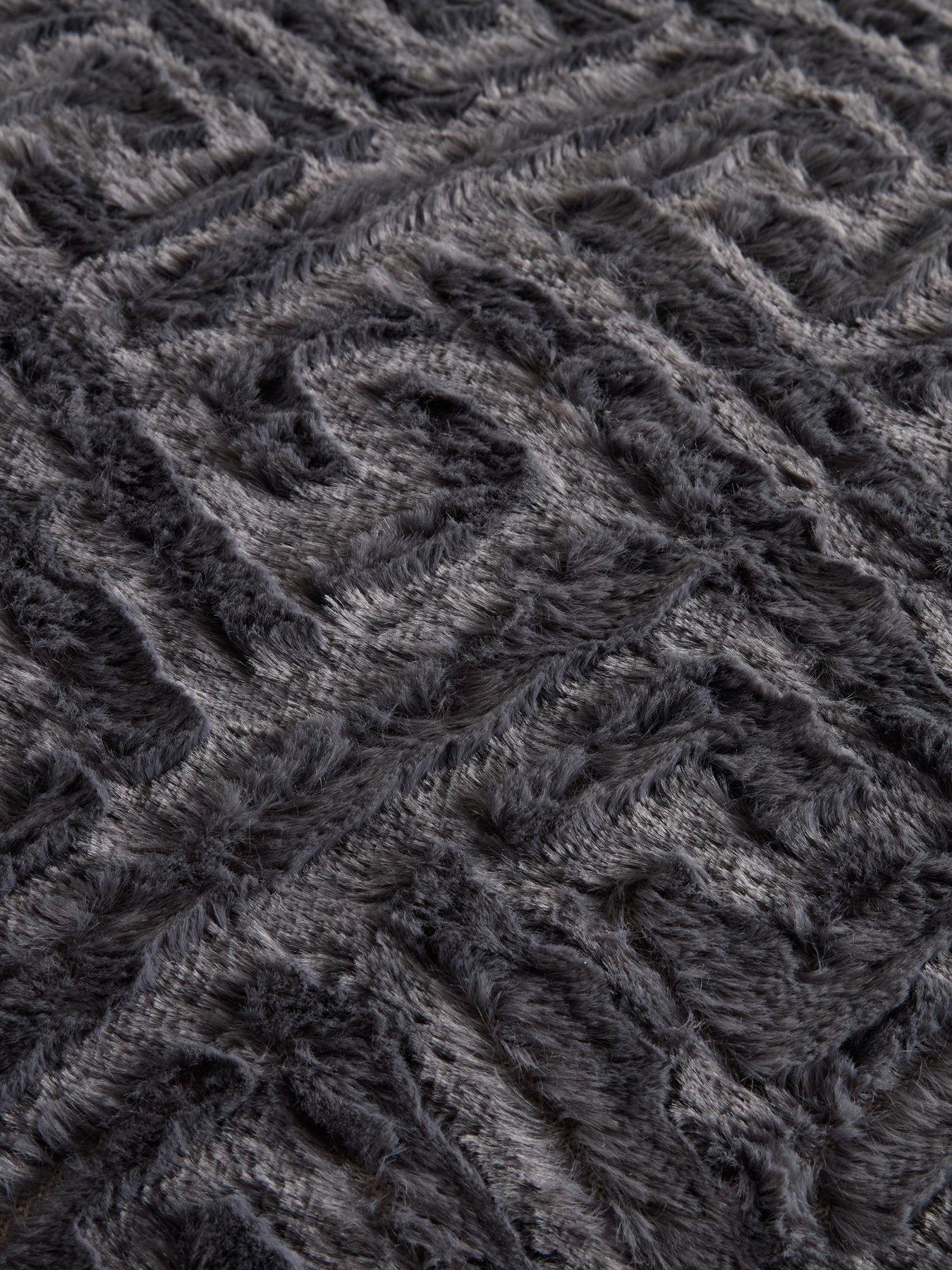 Image 5 of 5 of Very Home Luxe Geo Fleece Duvet Cover Set