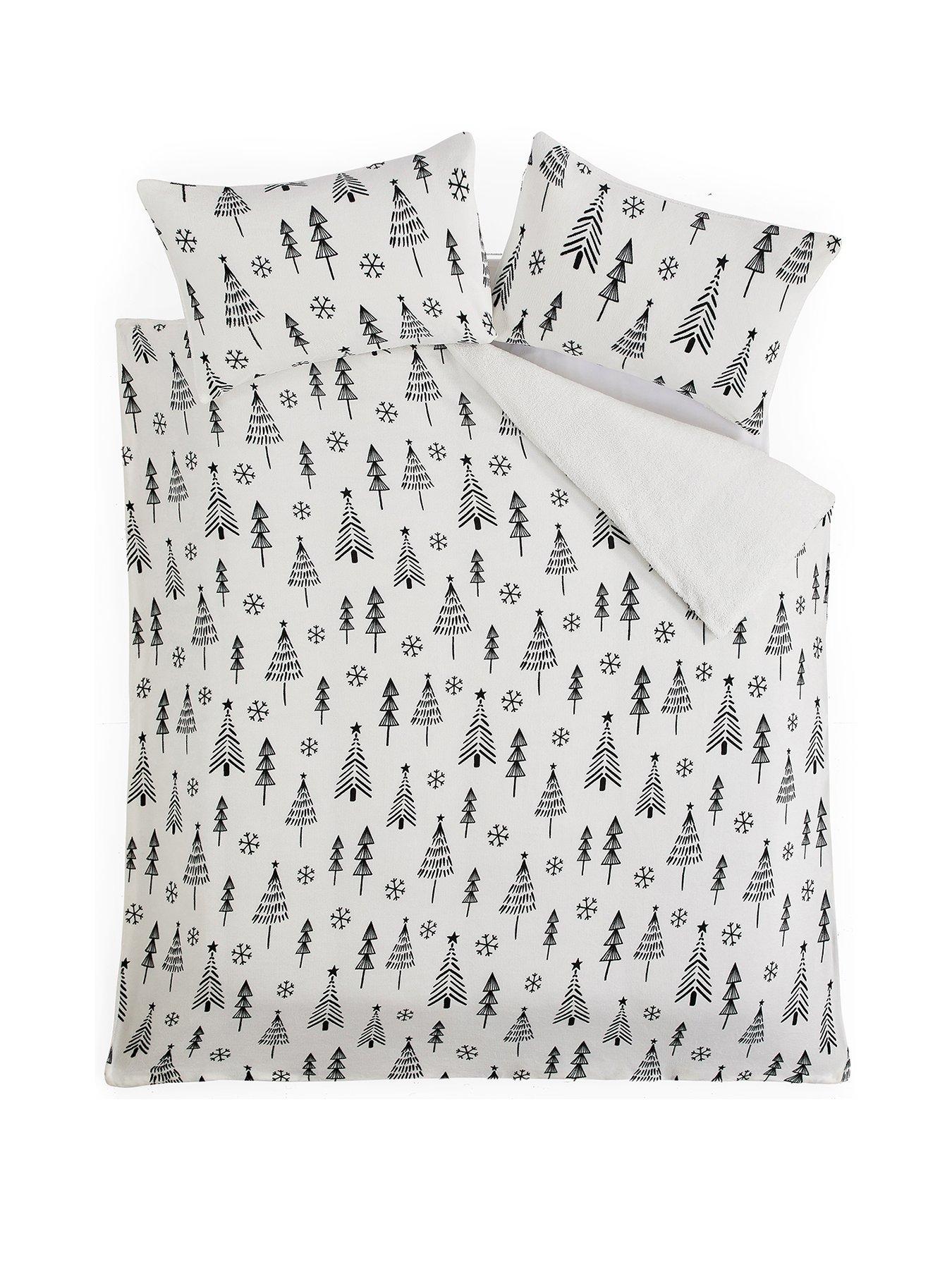 Image 2 of 5 of Very Home Scandi Tree Mono Printed Fleece Christmas Duvet Cover&nbsp;Set