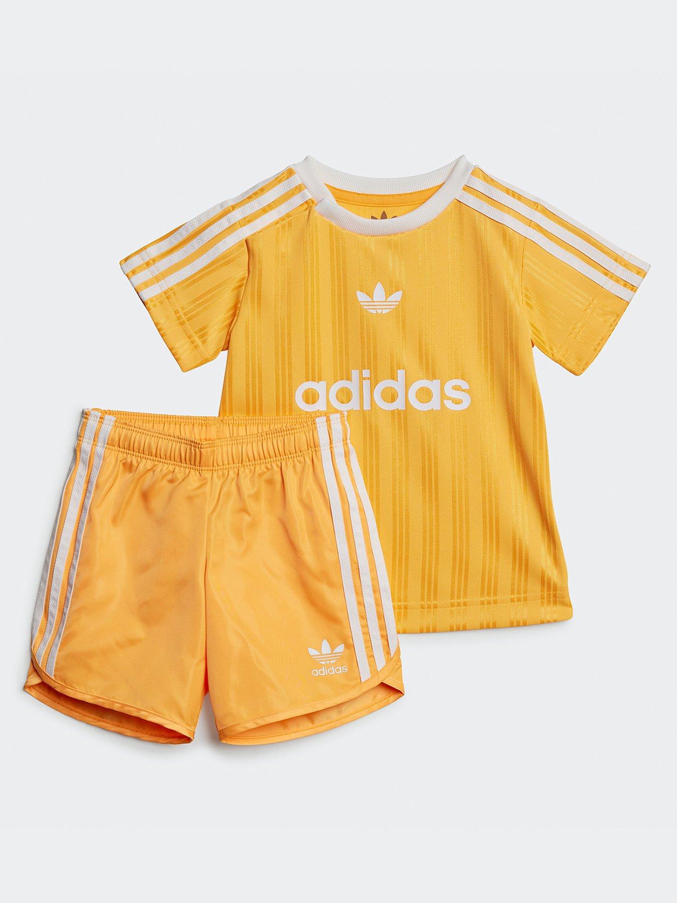 adidas-originals-infant-unisex-football-tee-set-gold