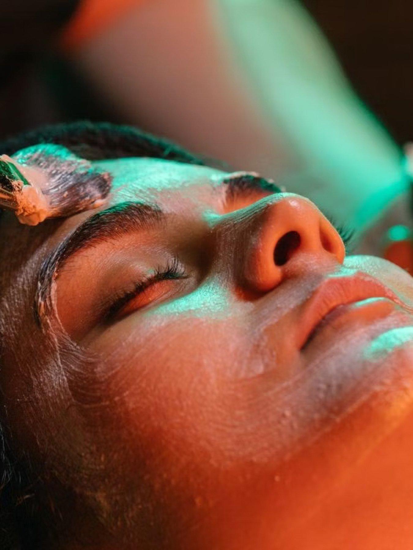 Image 3 of 4 of Virgin Experience Days LUSH Spa Fresh Facial Spa Treatment - 10 UK Locations