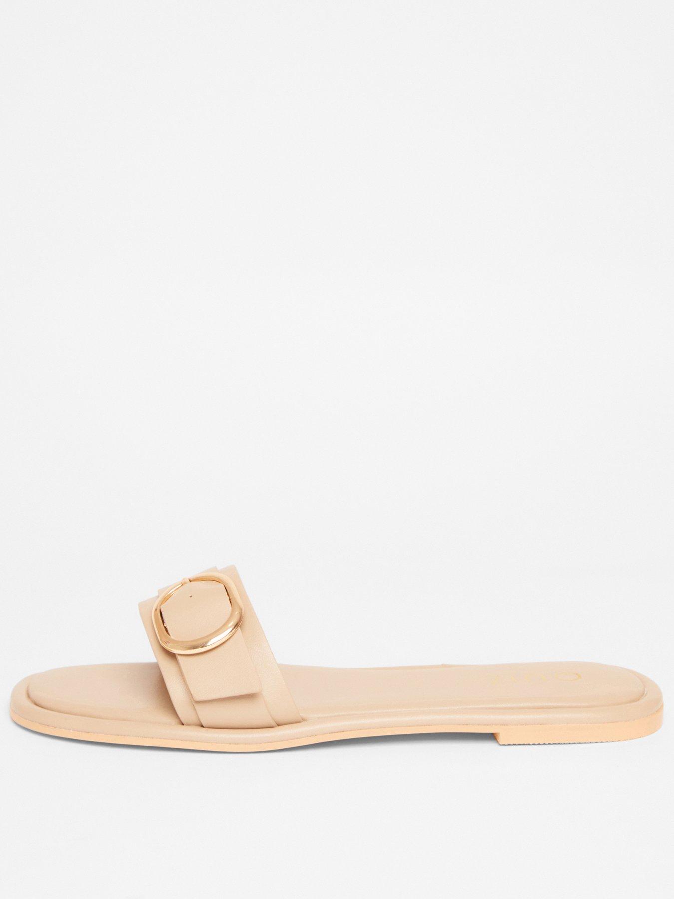 quiz-nude-double-buckle-flat-sandals