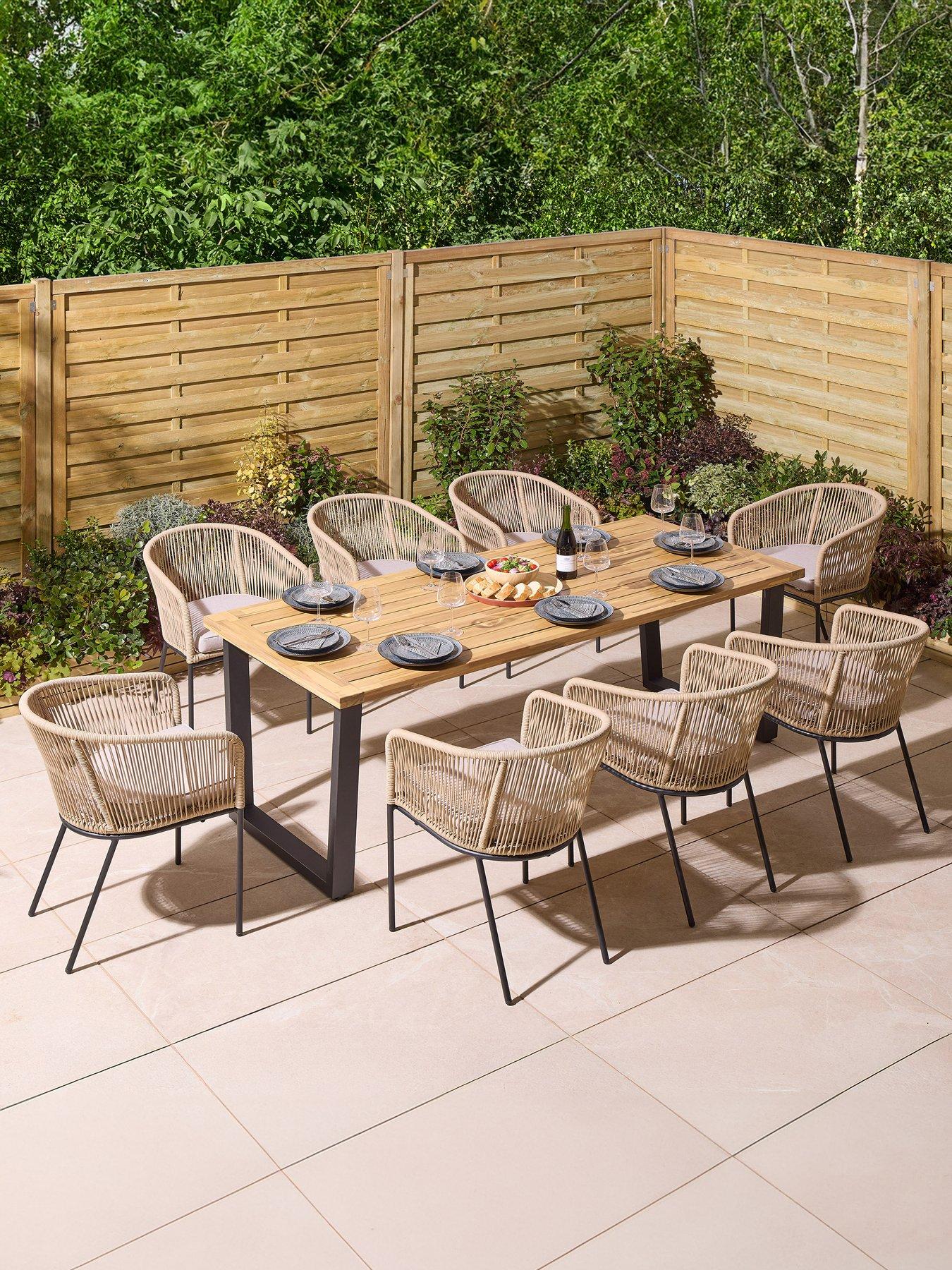 Rowlinson Oslo 8 Seat Dining Set