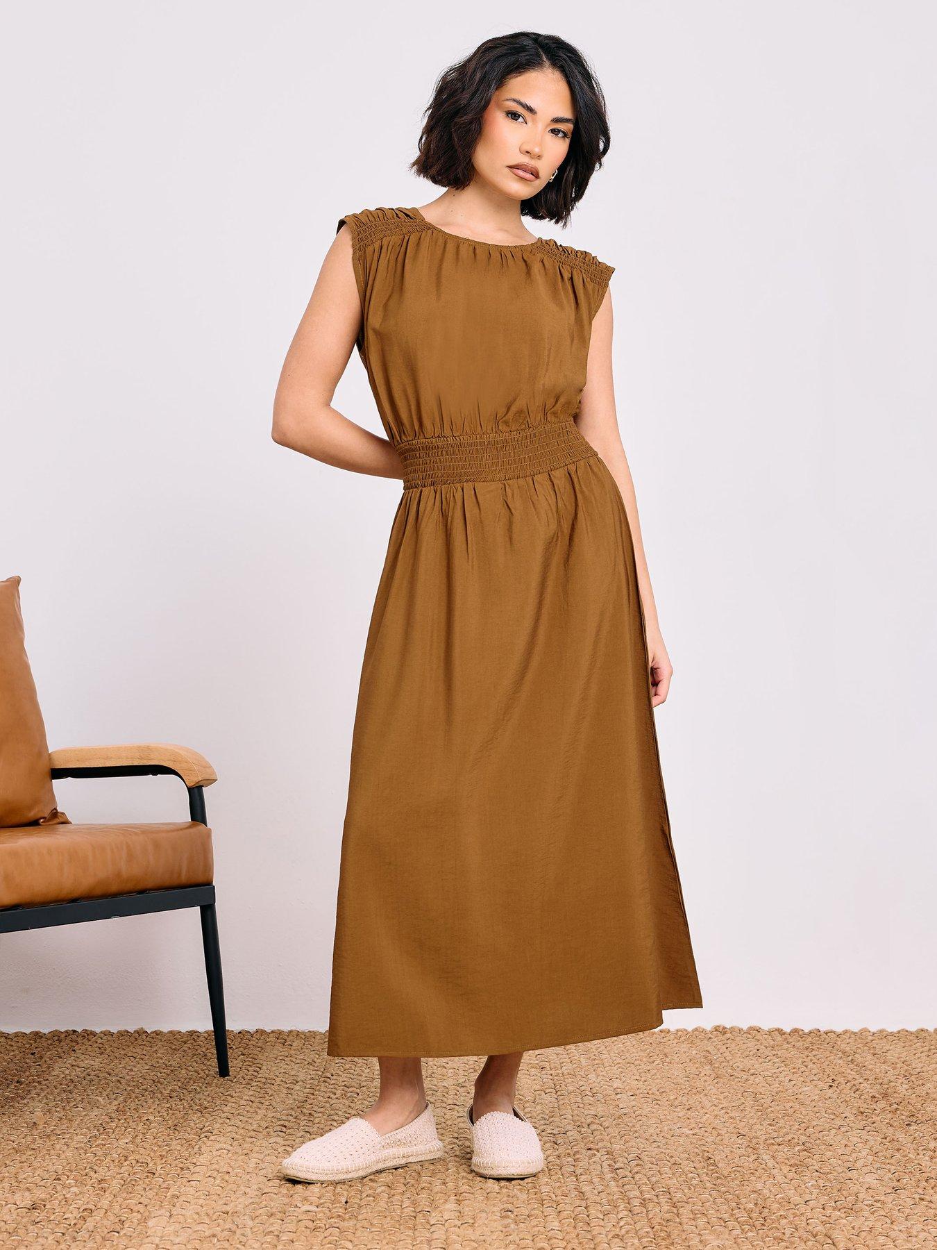 undefined Petite Shirred Waist Midi Dress
