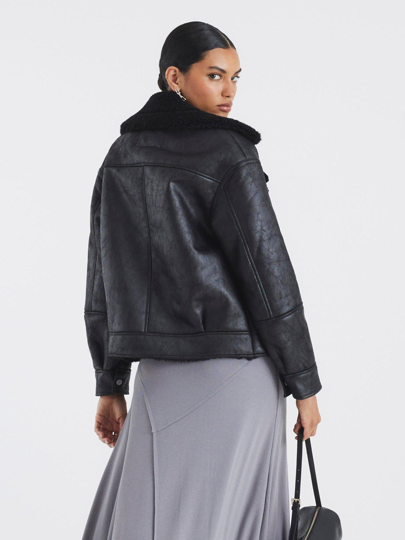 Image 2 of 4 of River Island Ultimate Aviator - Black