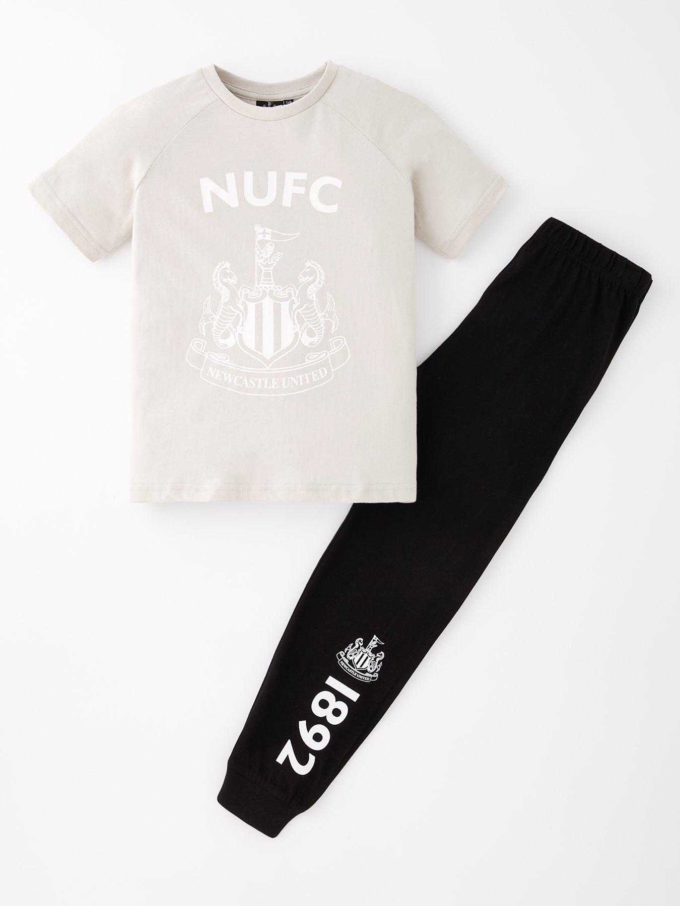 front image of newcastle-fc-football-short-sleeve-pyjamas-blackwhite