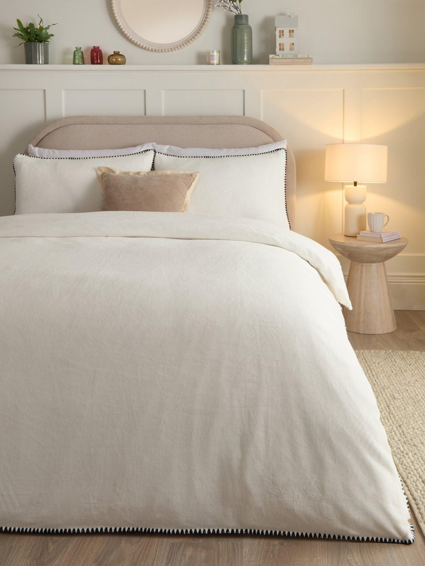 The Very Collection Whip Stitch Edge Teddy Fleece Duvet Cover Set - Cream