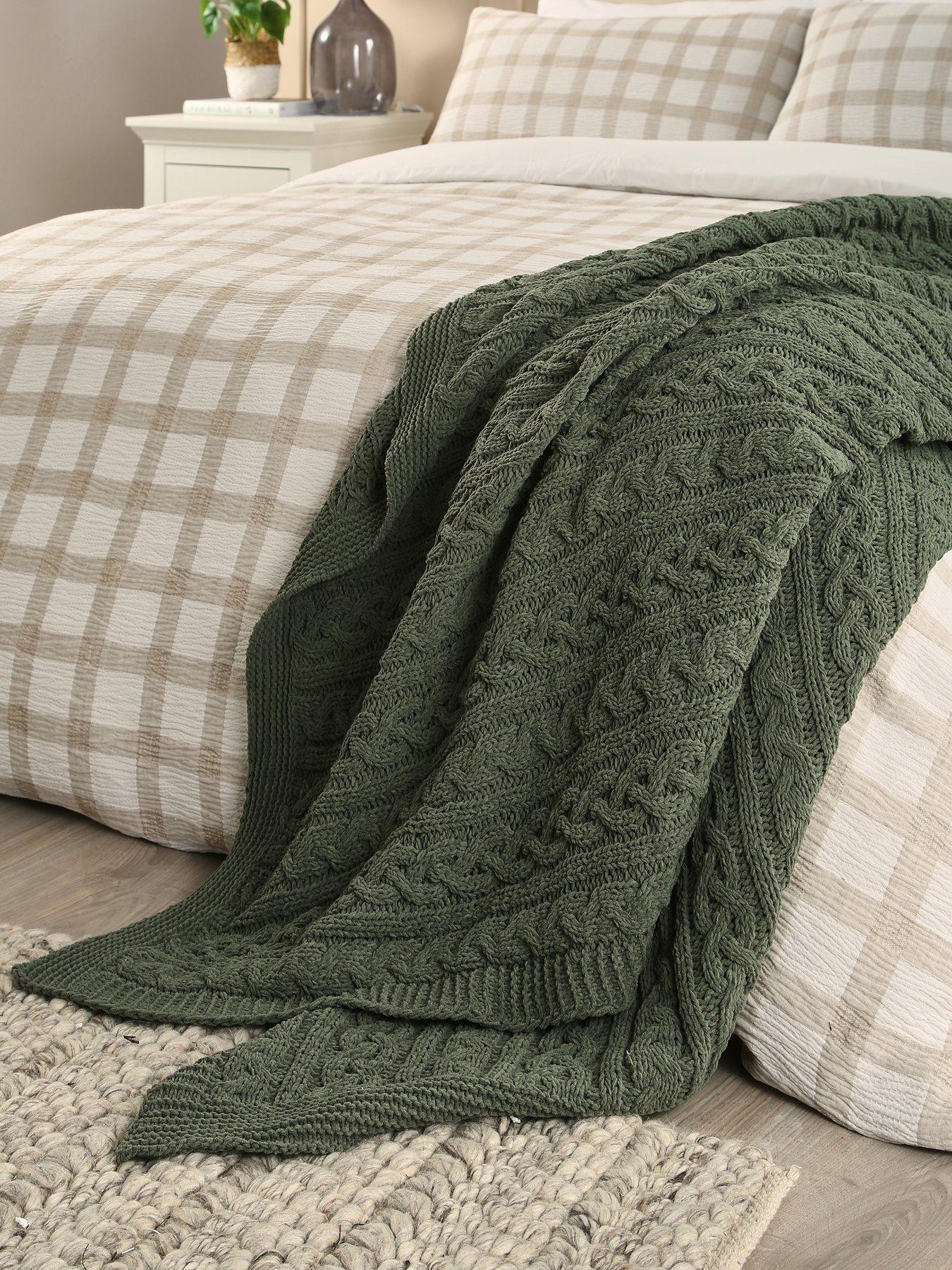 The Very Collection Chenille Cable Knit Blanket 150 x 240 cm - Green