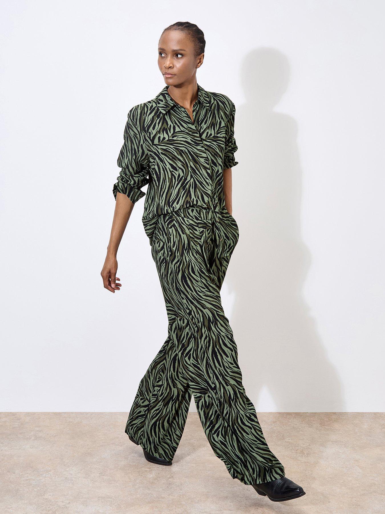 undefined Zebra Wide Leg Printed Trouser - Khaki