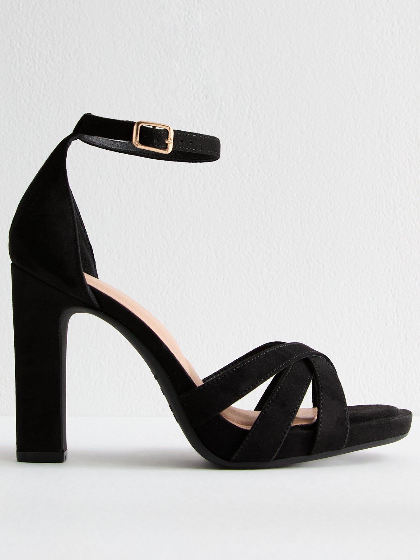 New Look Black Crossover Front Strap Faux Suede Platform Sandals