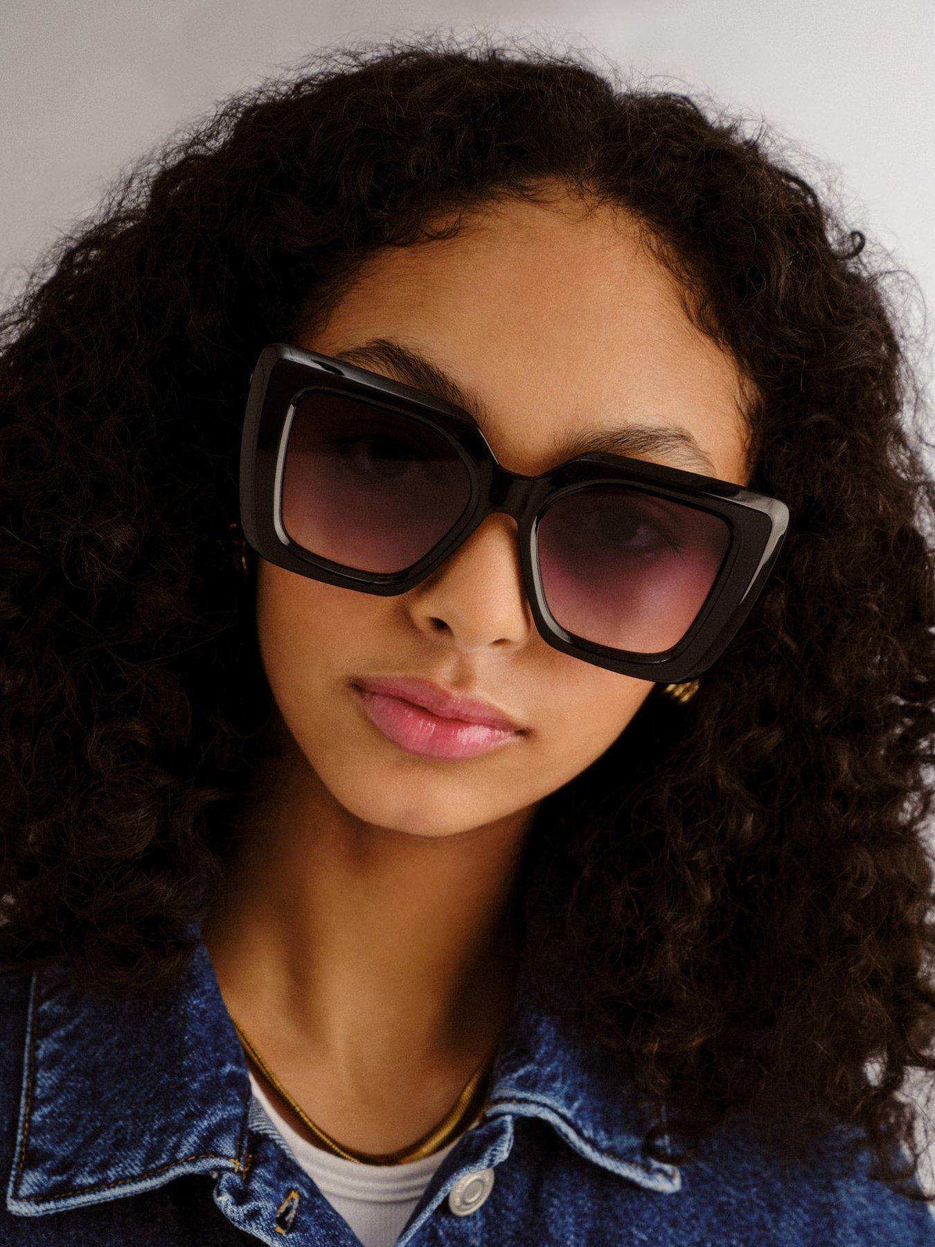  image of le-specs-unimaginable-black-sunglass