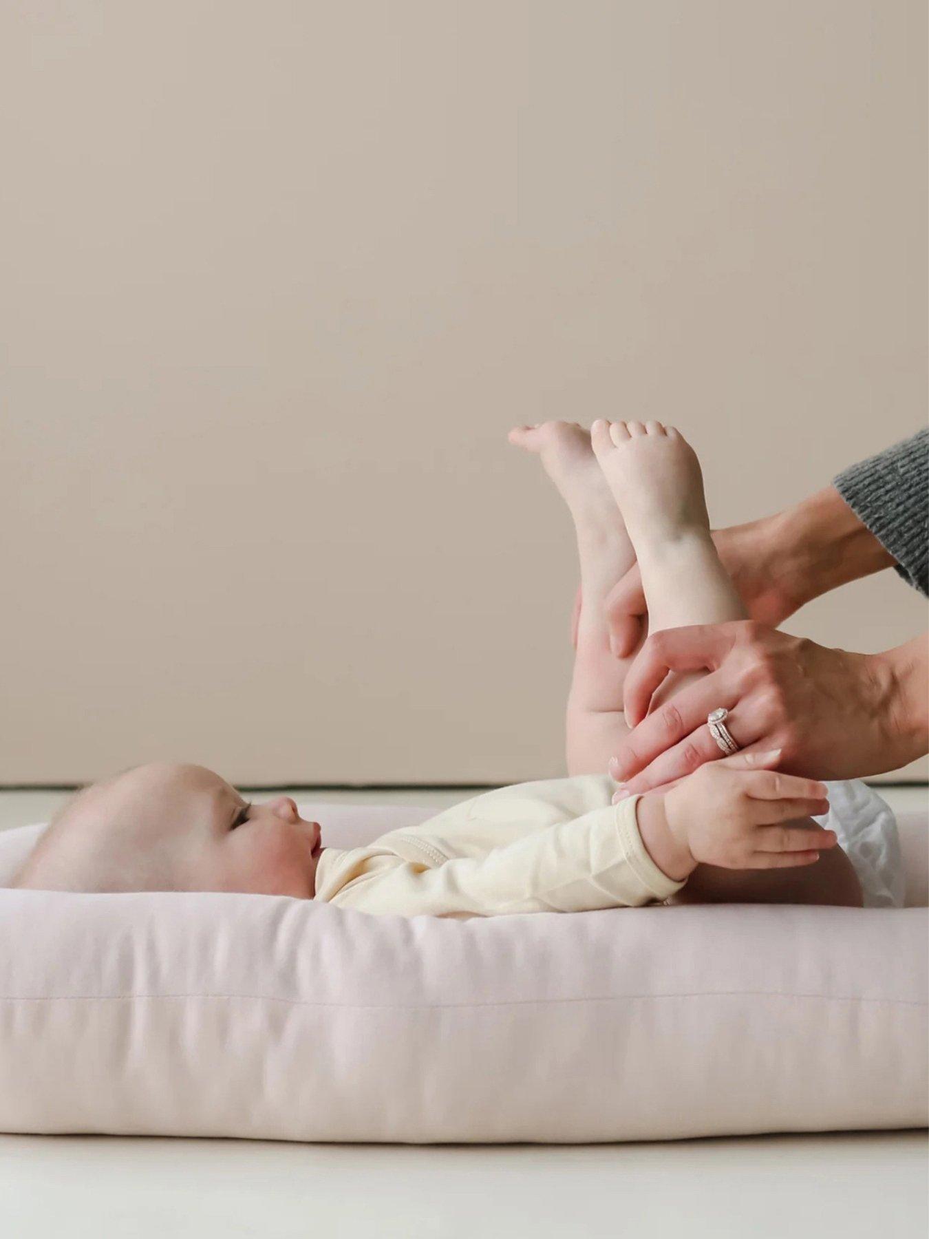 snuggle-me-newborn-baby-lounger-petal