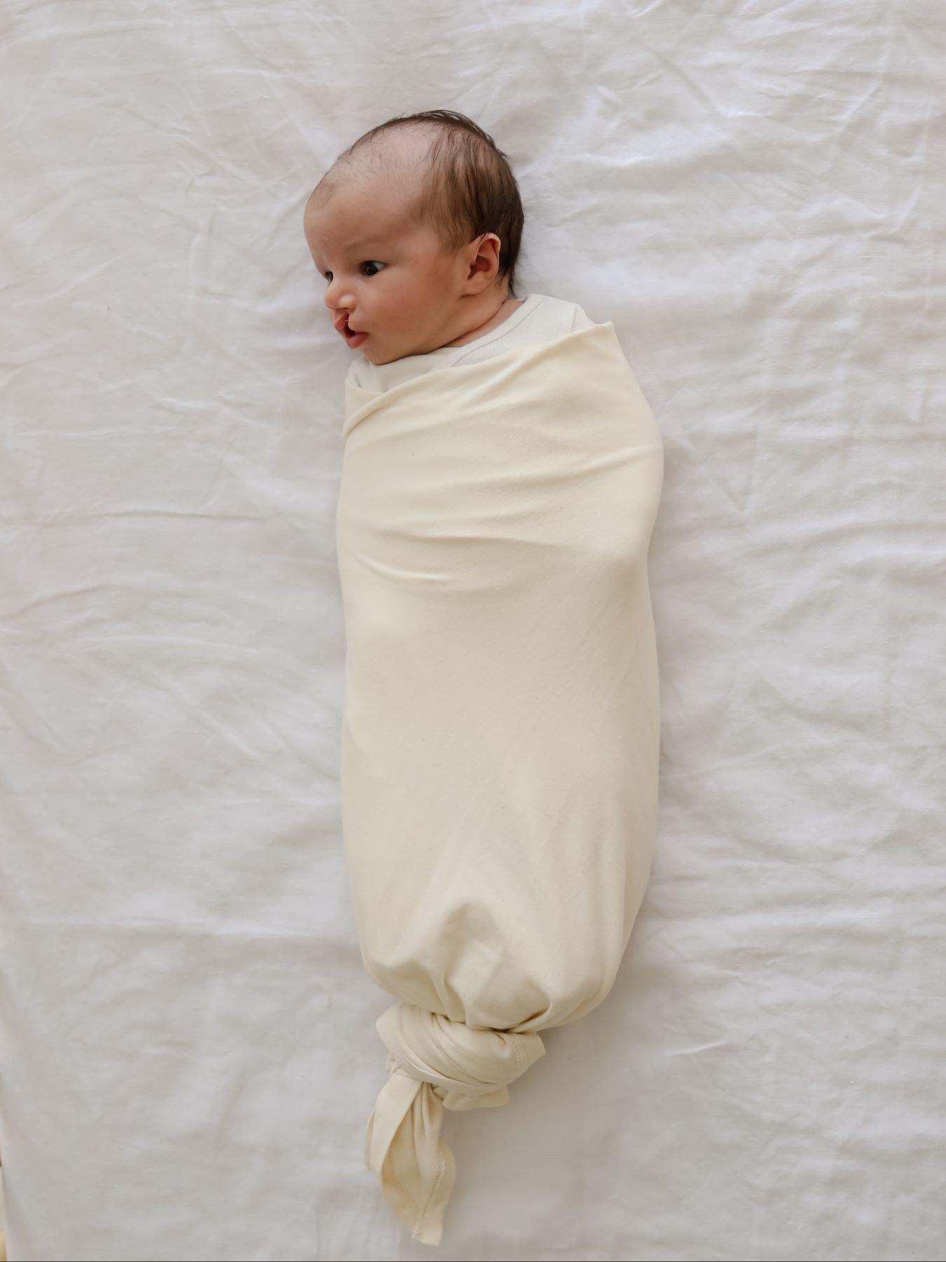 snuggle-me-baby-swaddle-natural