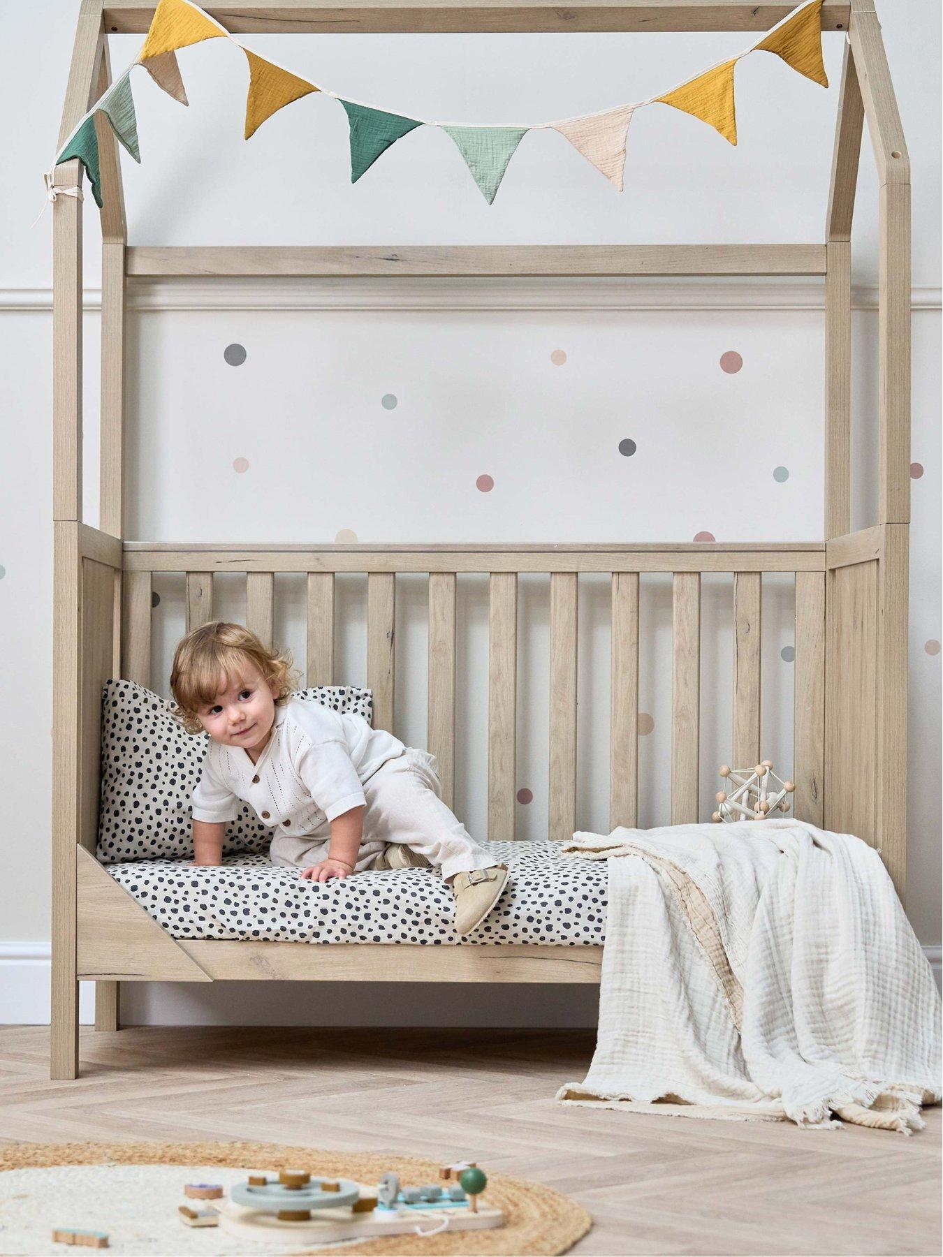 Tutti Bambini Casa 3 in 1 Mini House Cot Bed 120 x 60cm - Harvest Oak