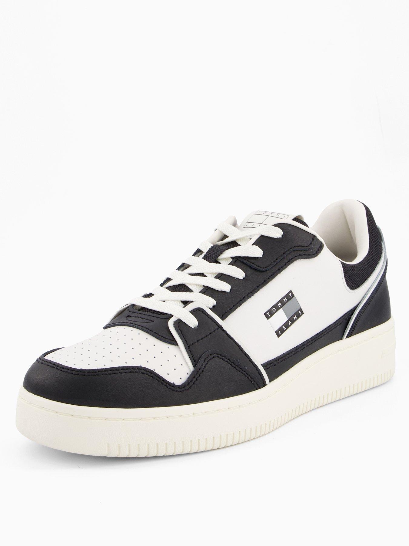 Image 2 of 7 of Tommy Jeans Retro Basket Trainers - Black