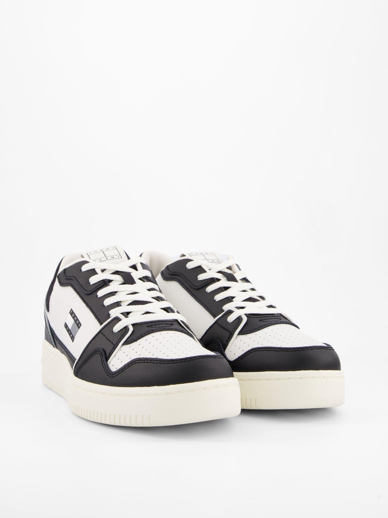 Image 6 of 7 of Tommy Jeans Retro Basket Trainers - Black