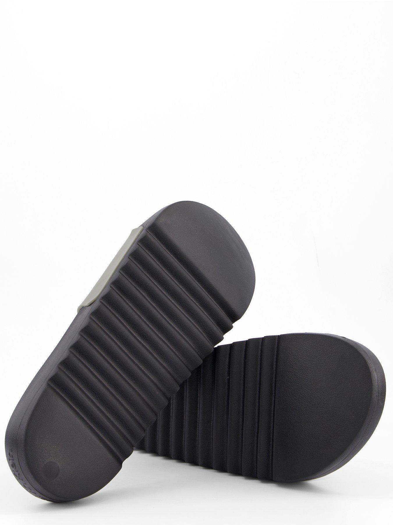 Image 4 of 6 of Calvin Klein Chunky Pool Sliders - Green