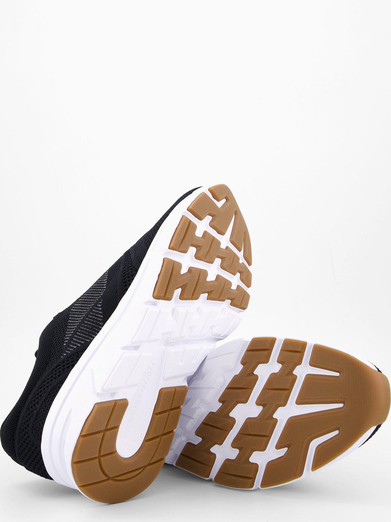 Image 4 of 7 of Tommy Hilfiger Modern Comfort Knitted Run Trainers - Black