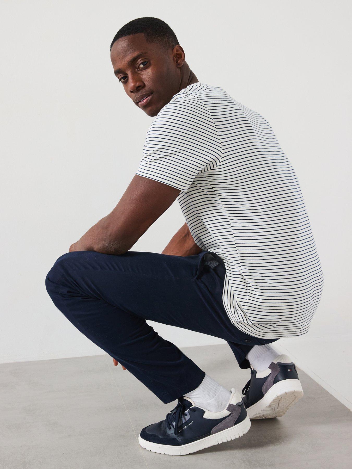 Image 5 of 6 of Tommy Hilfiger Regular Fit Essential Flag Logo T-Shirt - White