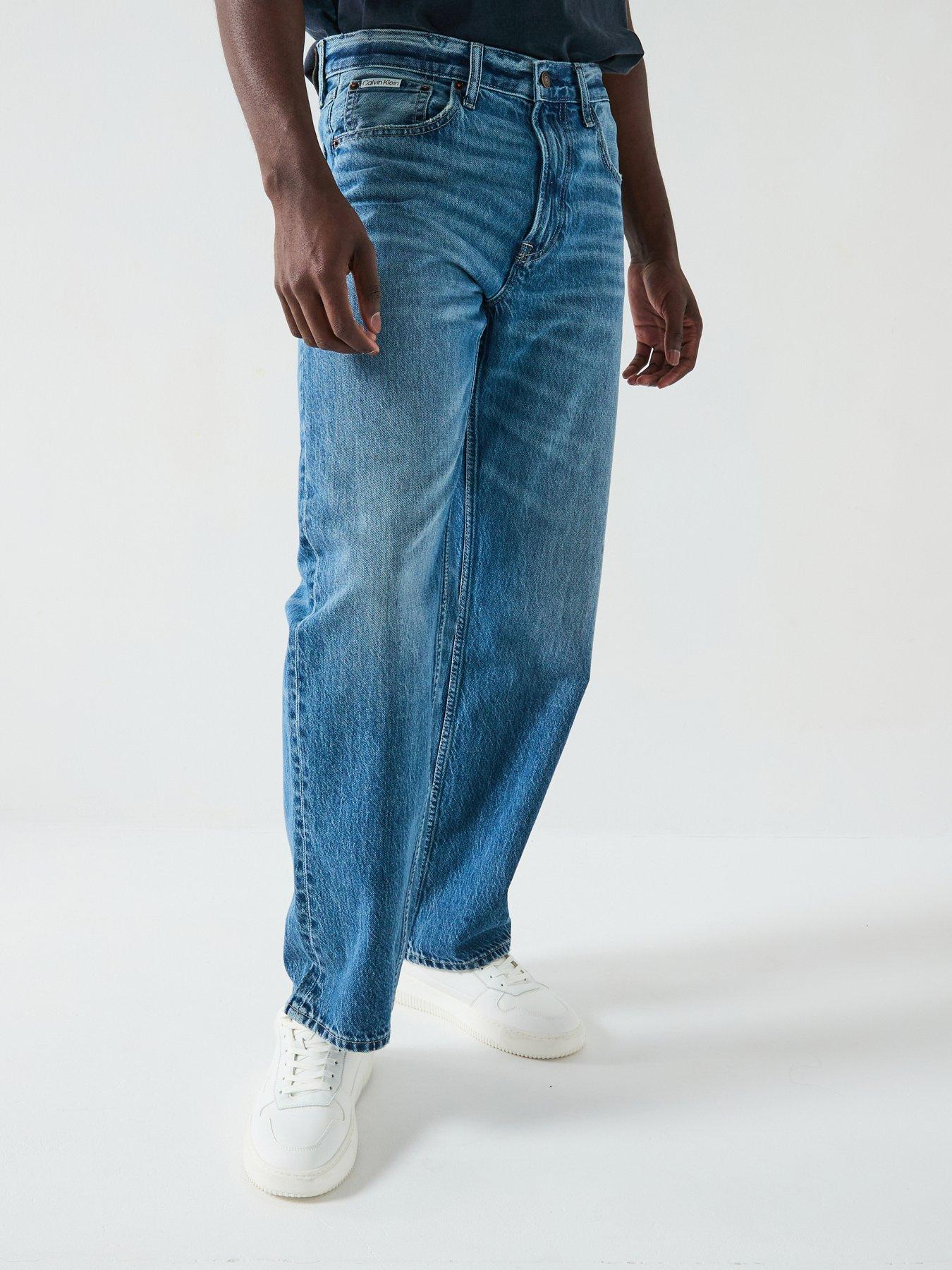 undefined 90s Straight Fit Jeans - Mid Wash