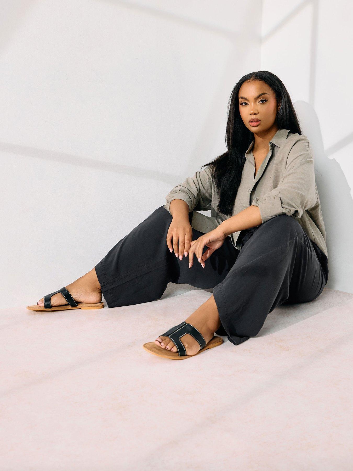 Image 4 of 4 of Yours Curve Chambray Pull On Wide Leg Trouser - Black