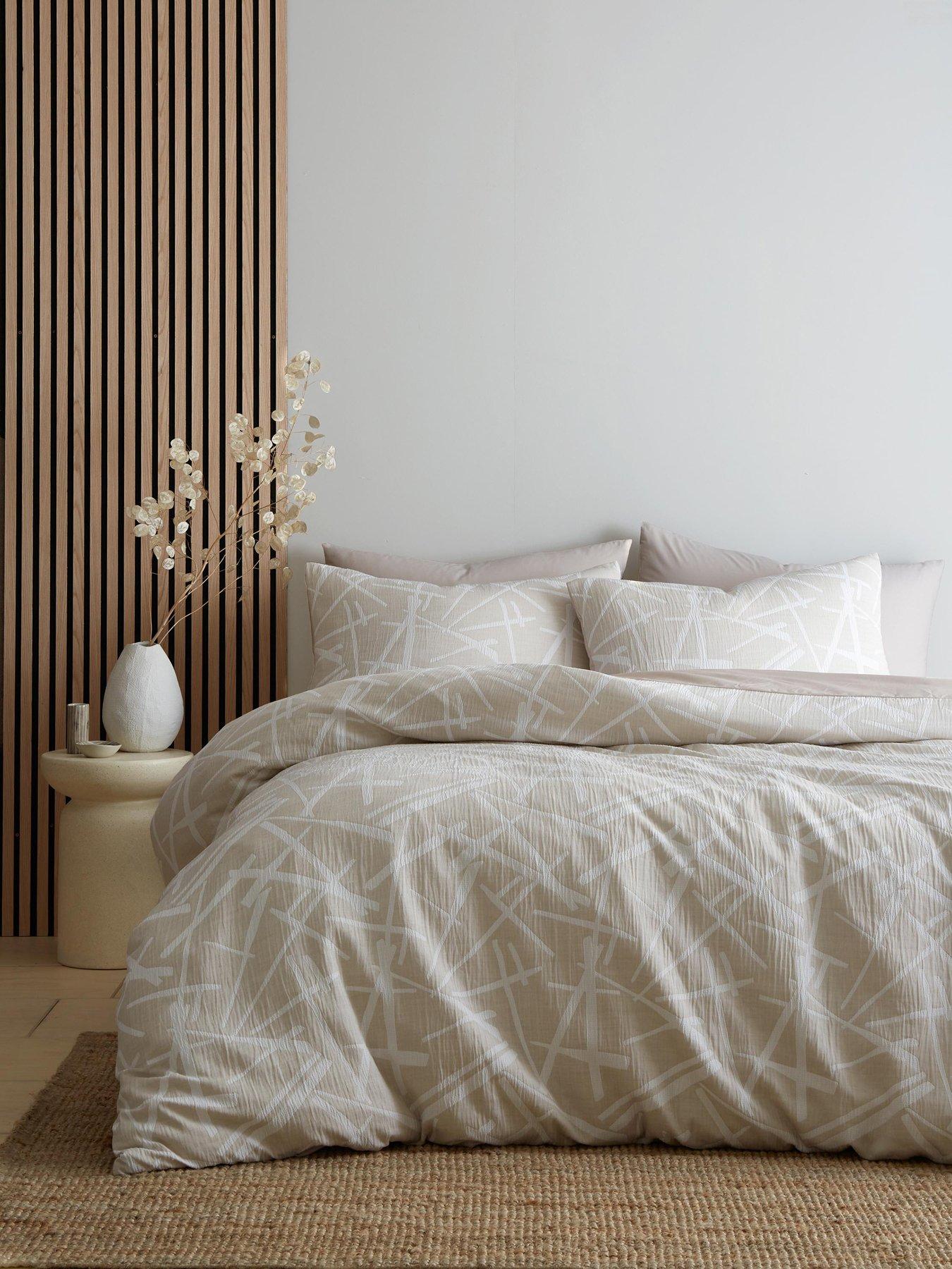 Image 1 of 4 of Appletree Otto Duvet Cover Set