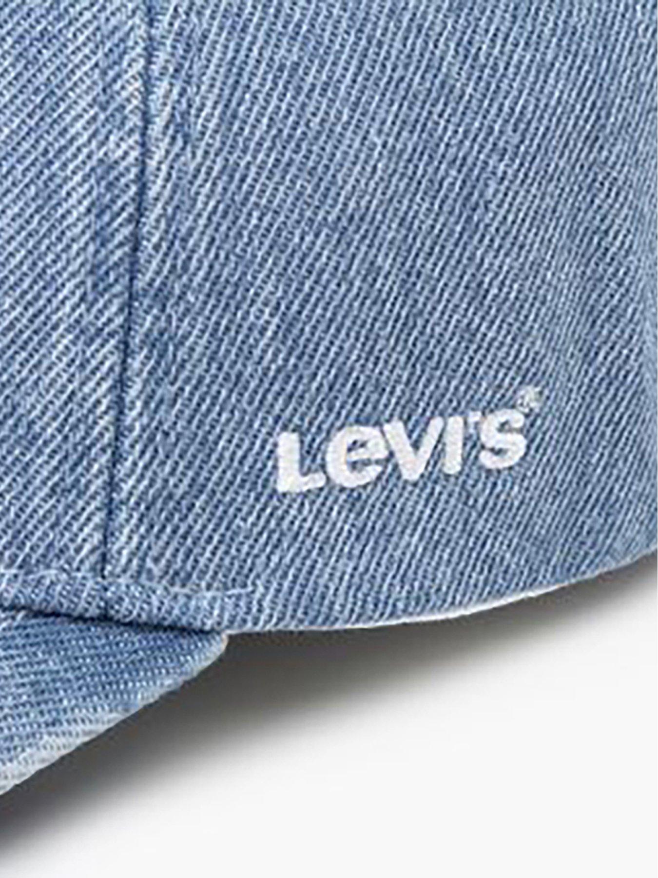  image of levis-essential-cap-light-blue