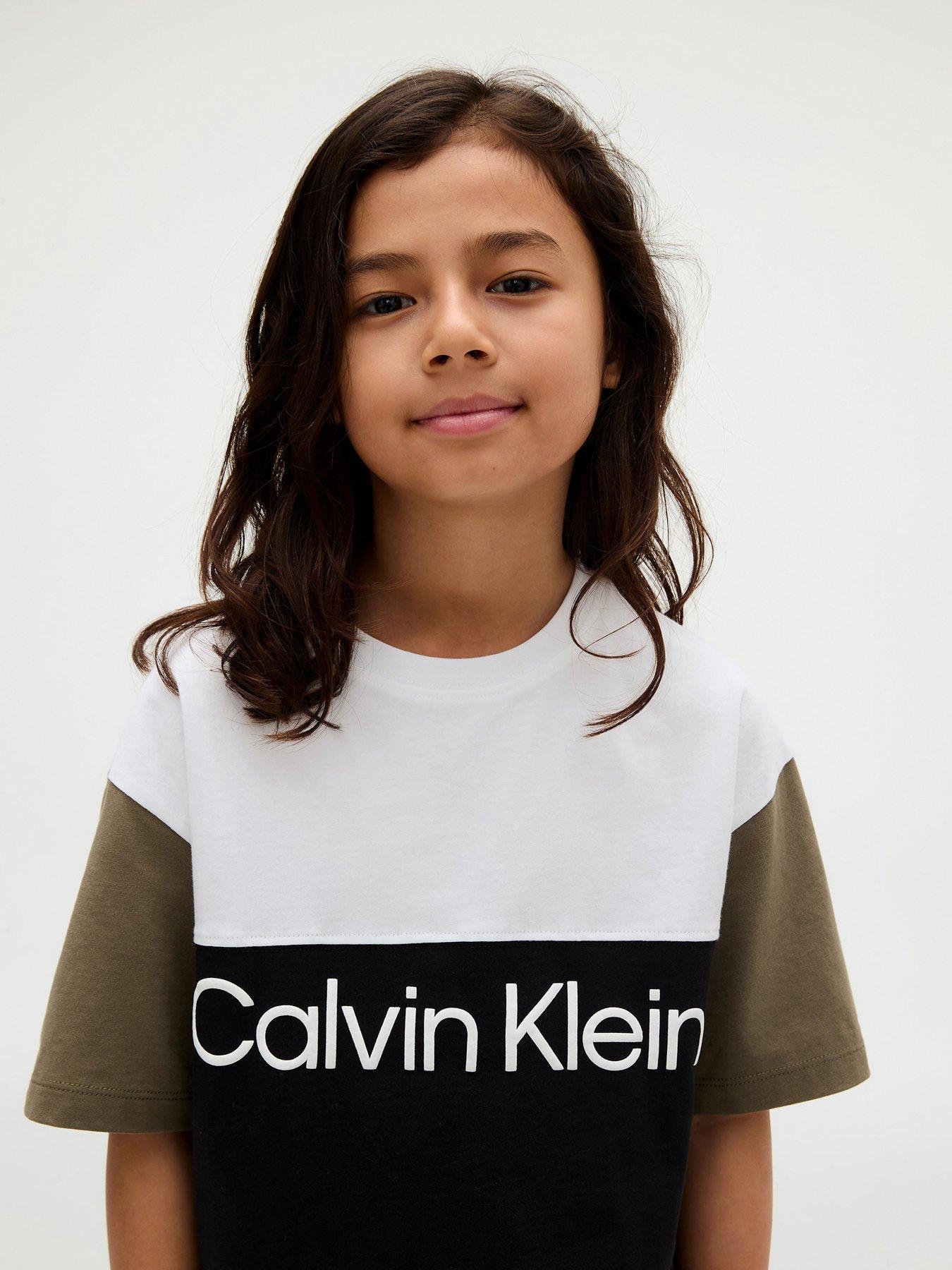 Image 5 of 5 of Calvin Klein Jeans Boys Colour Block Short Sleeve T-Shirt - Black