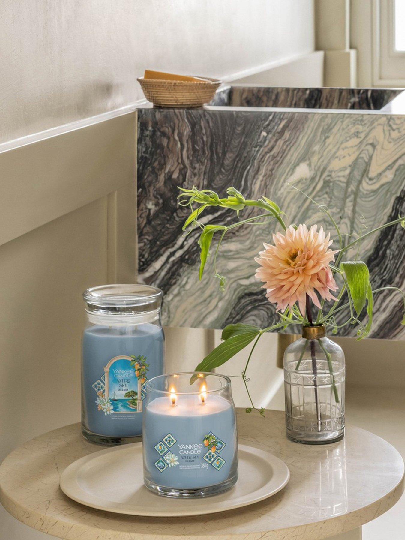 yankee-candle-signature-medium-jar-azure-sky
