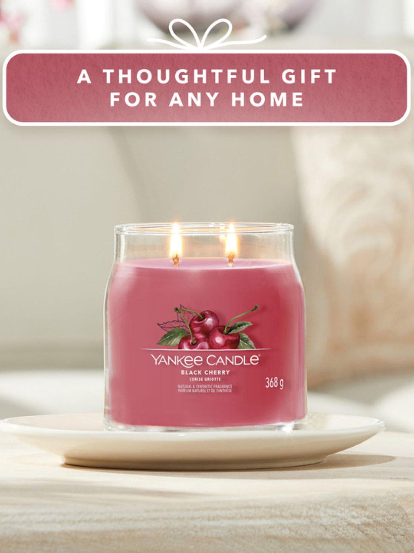 Image 4 of 6 of Yankee Candle Signature Black Cherry Reed Diffuser