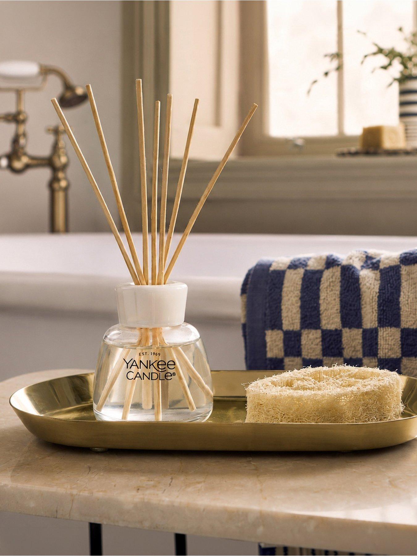 Image 2 of 6 of Yankee Candle Signature Midnight Jasmine Reed Diffuser