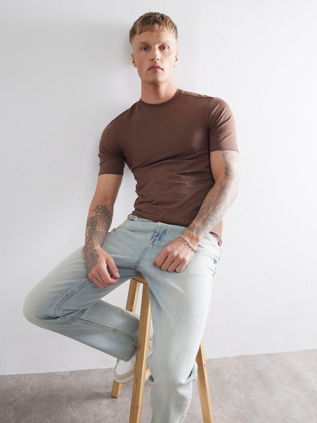 undefined Muscle Fit Essentials T-Shirt - Brown