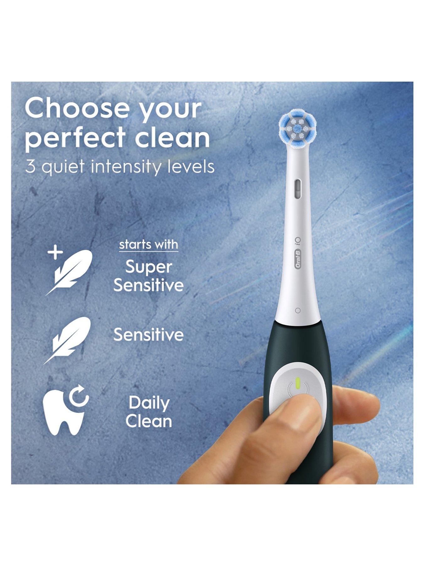 Image 3 of 7 of Oral-B iO2 Forest Green Electric Toothbrush + Travel Case