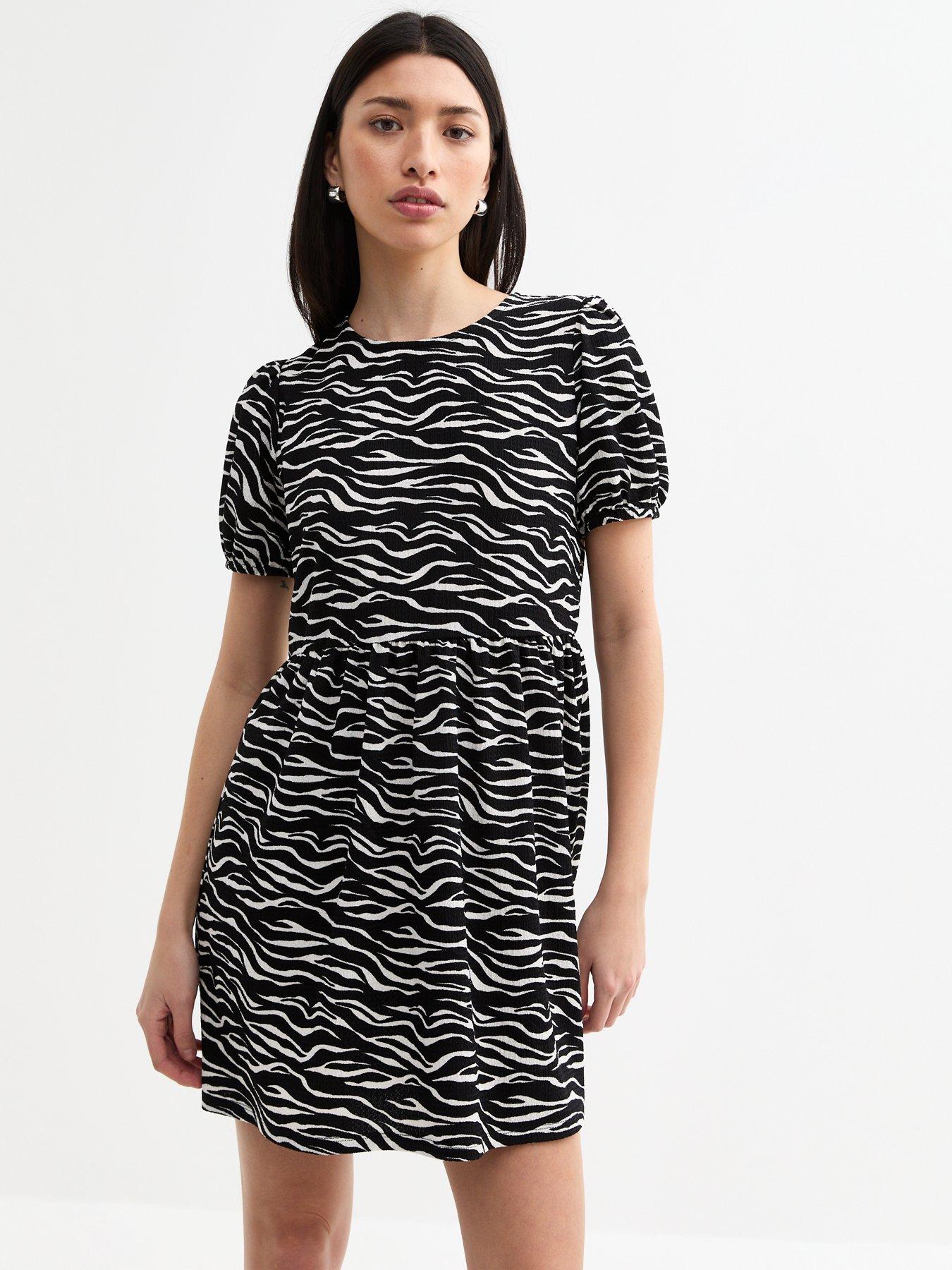 undefined Black Crinkle Texture Zebra Print Mini Smock Dress