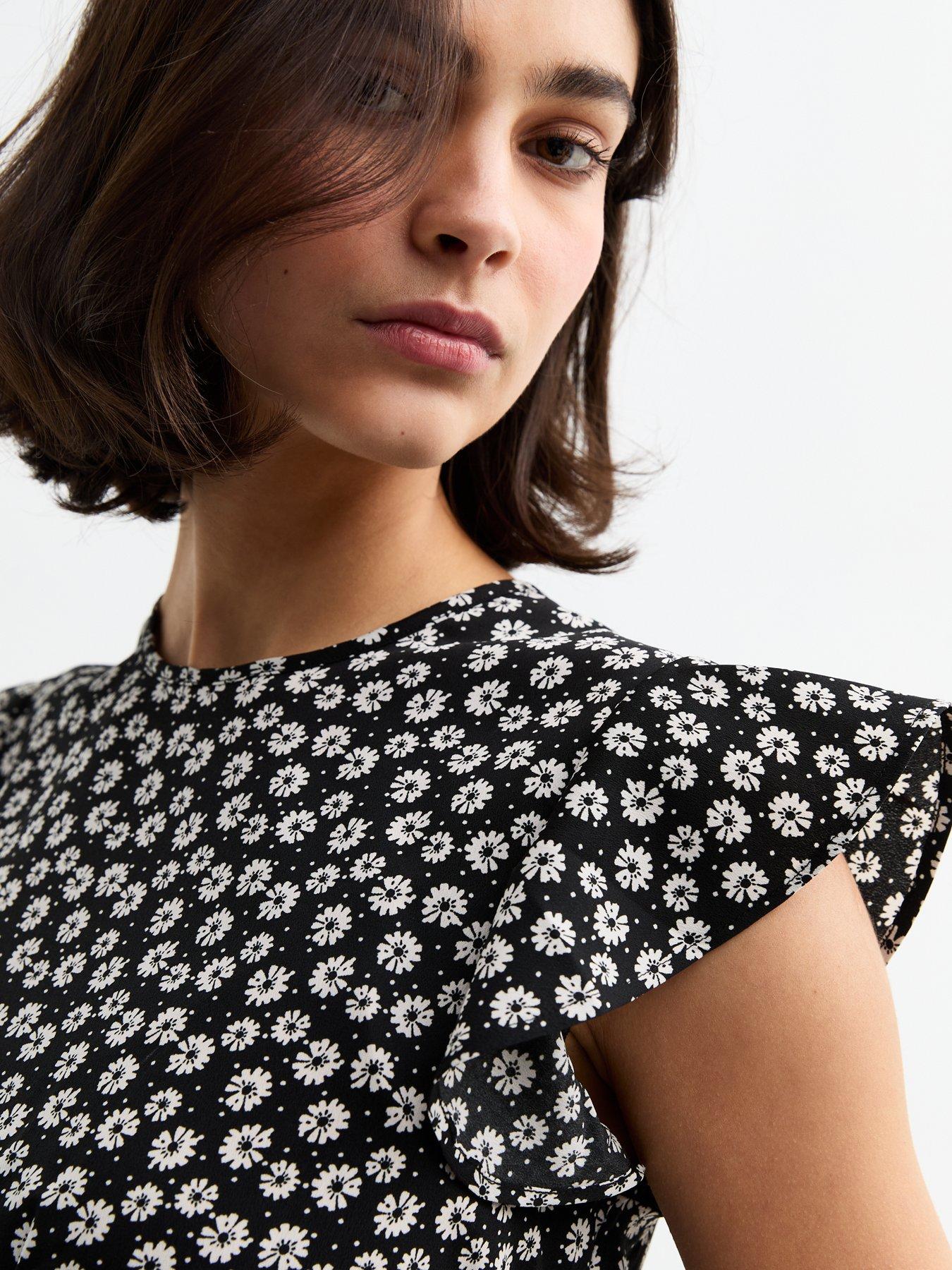  image of new-look-black-ruffled-sleeve-floral-print-top