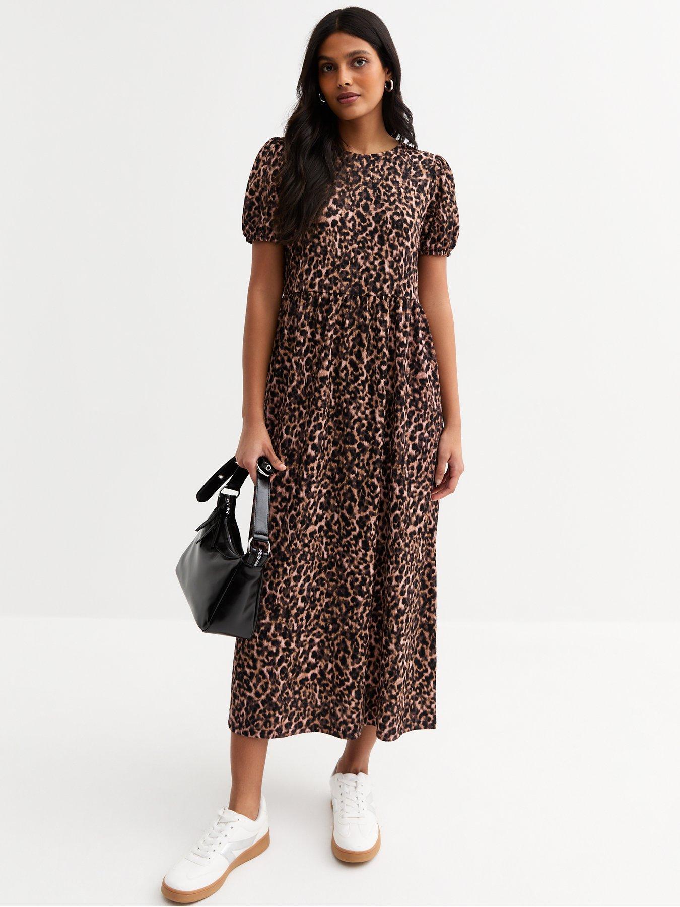 new-look-brown-crinkle-texture-leopard-print-bow-back-midi-dress