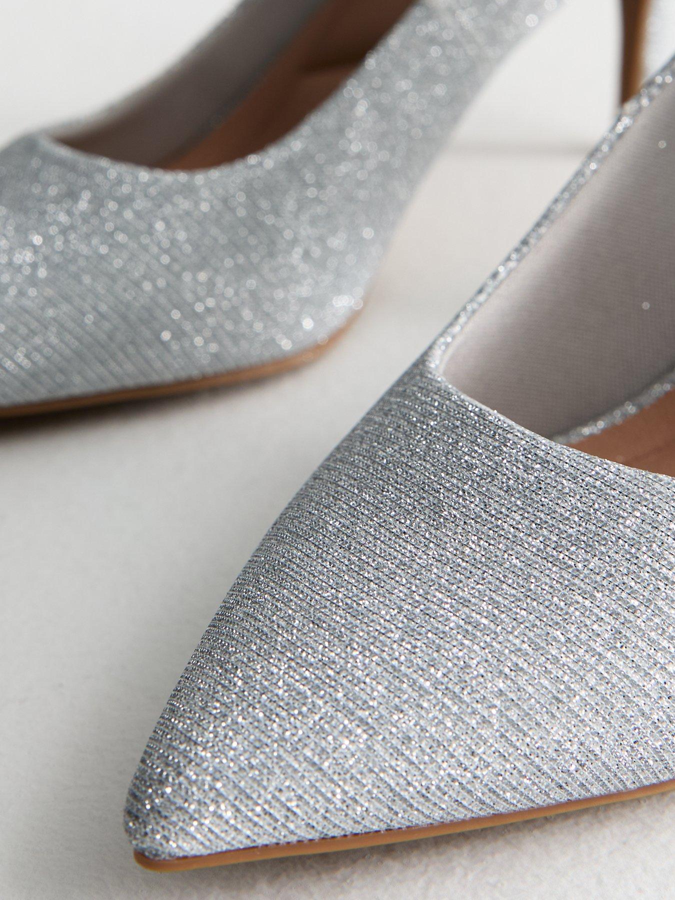  image of new-look-shimmer-effect-pointed-toe-court-shoes-silver