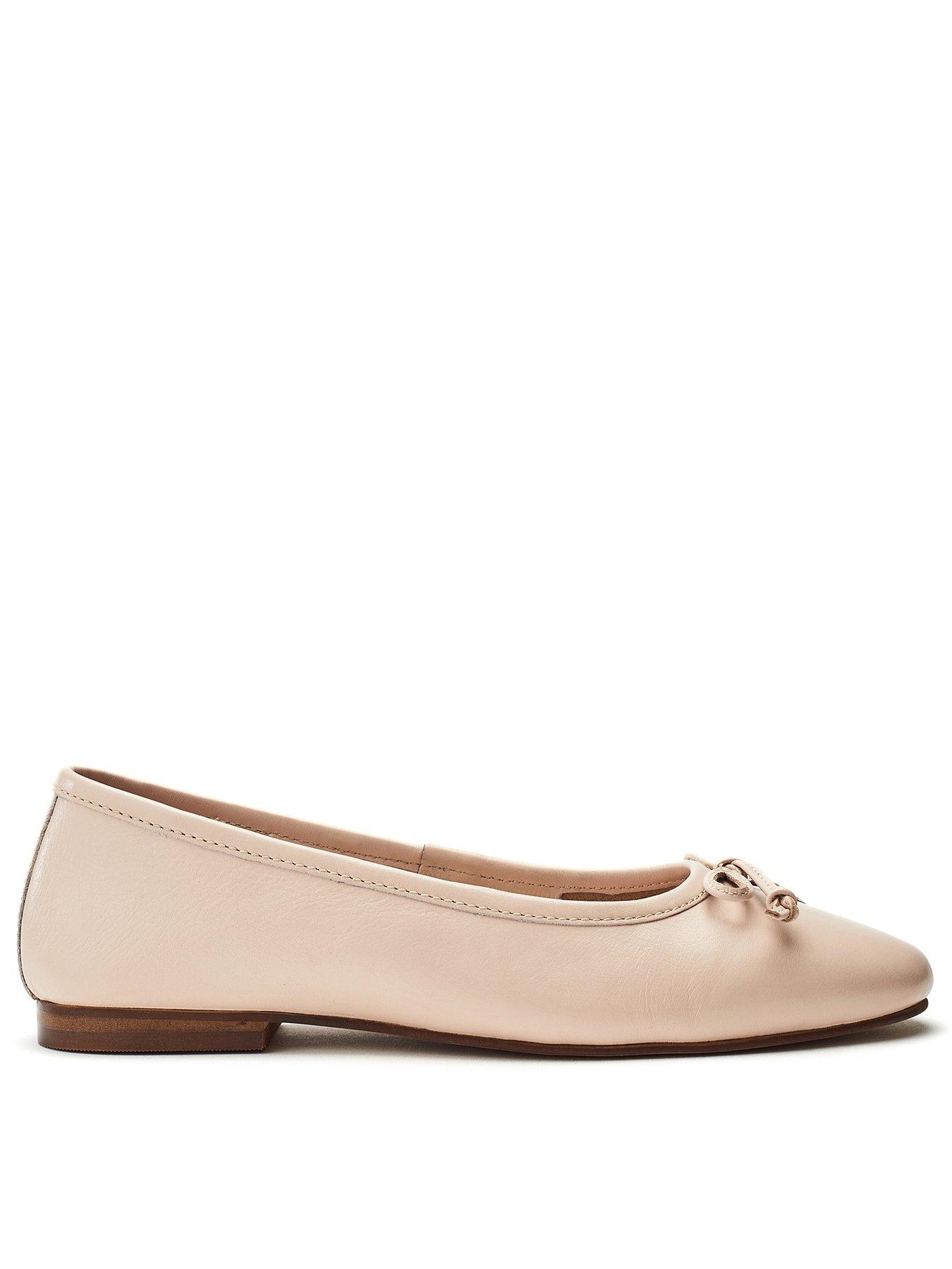 undefined Ealing Ballet Shoes - Natural