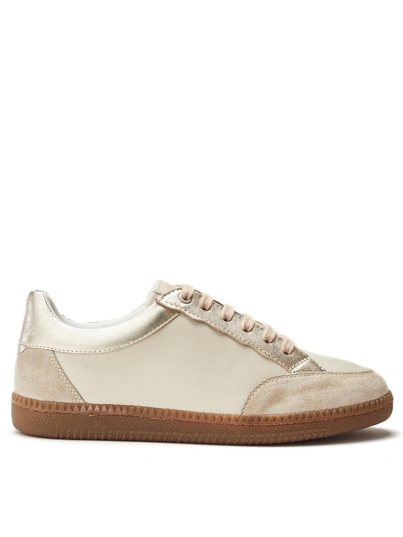 undefined Alnmouth Trainers - White/gold