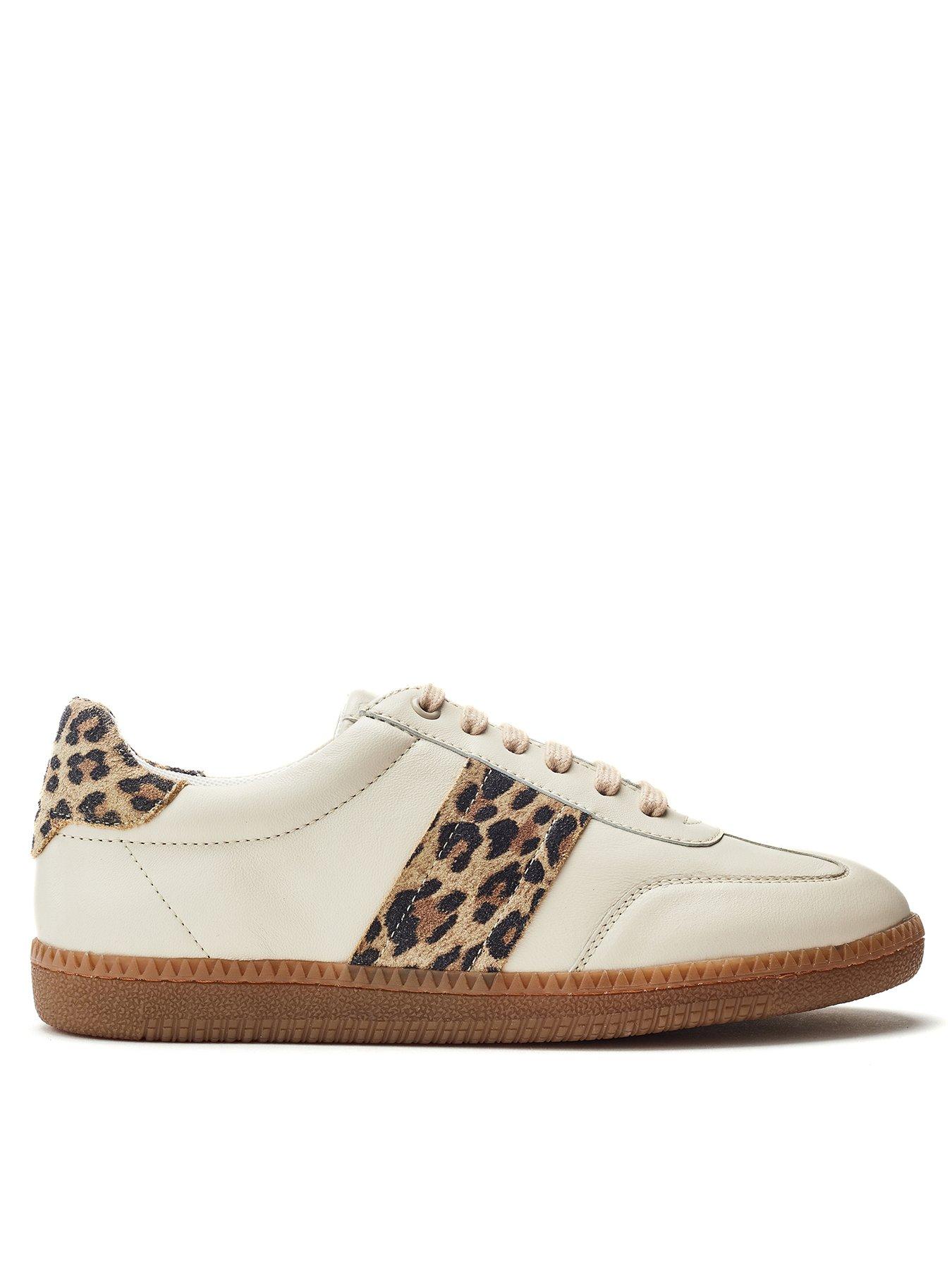 undefined Alnick Trainers - Off White/leopard