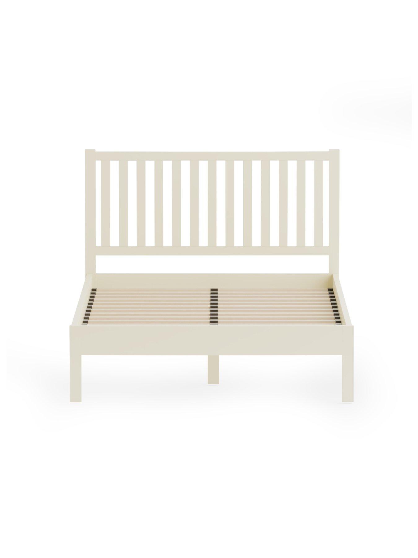  image of julian-bowen-coxmoor-solid-oak-bed-king