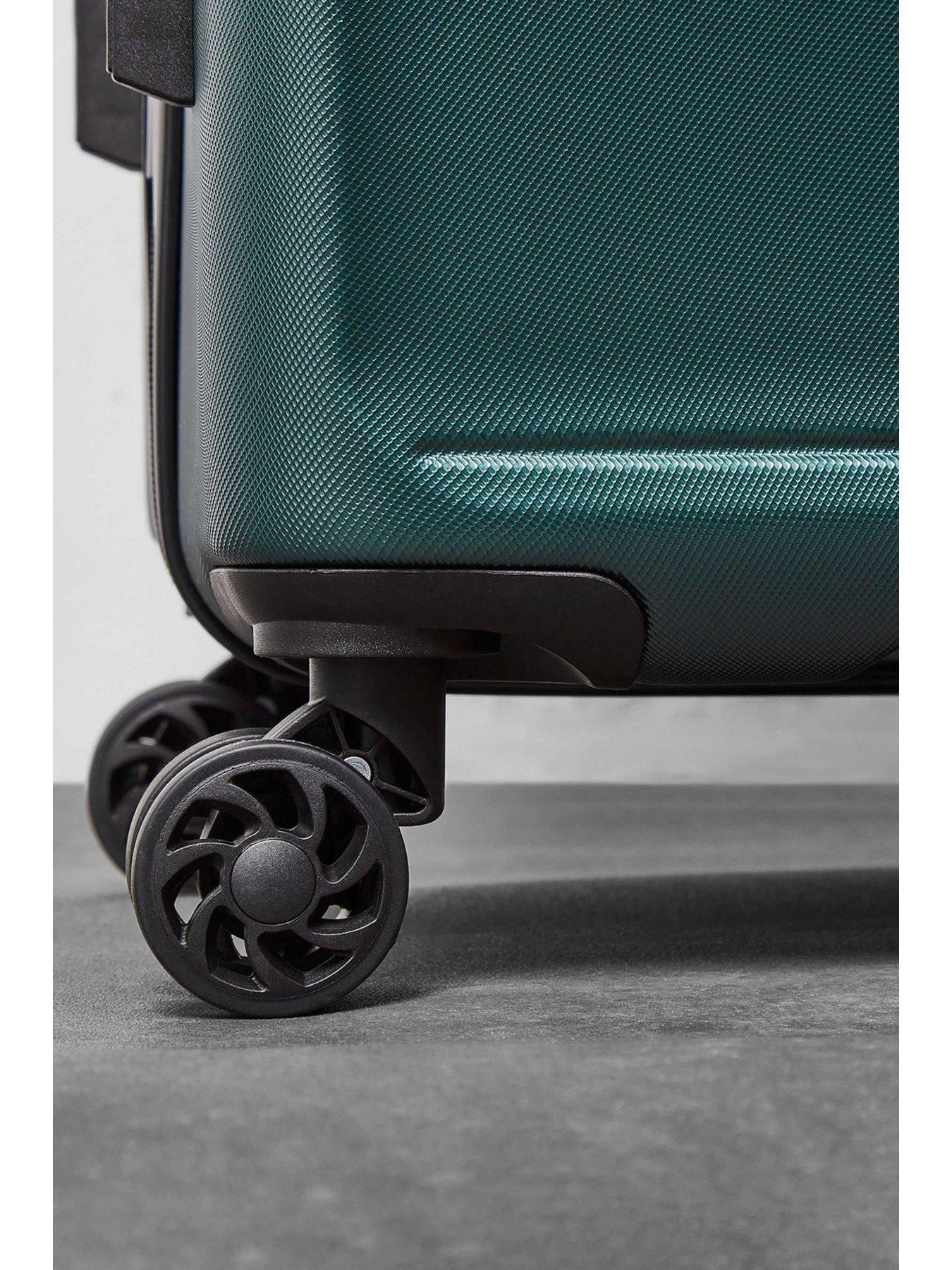 Image 3 of 4 of Rock Luggage Lincoln Green Cabin Case