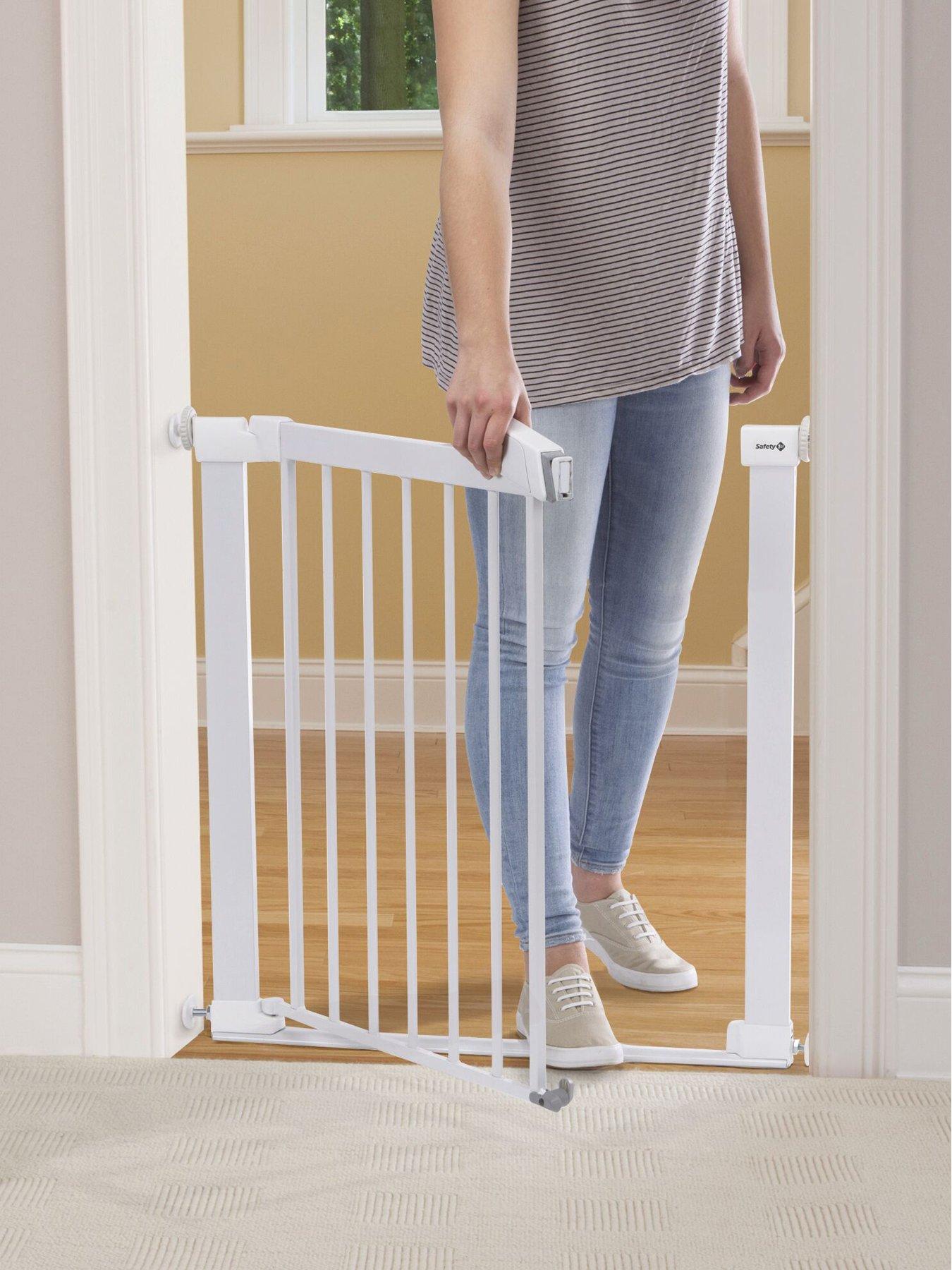  image of maxi-cosi-jay-feeding-booster