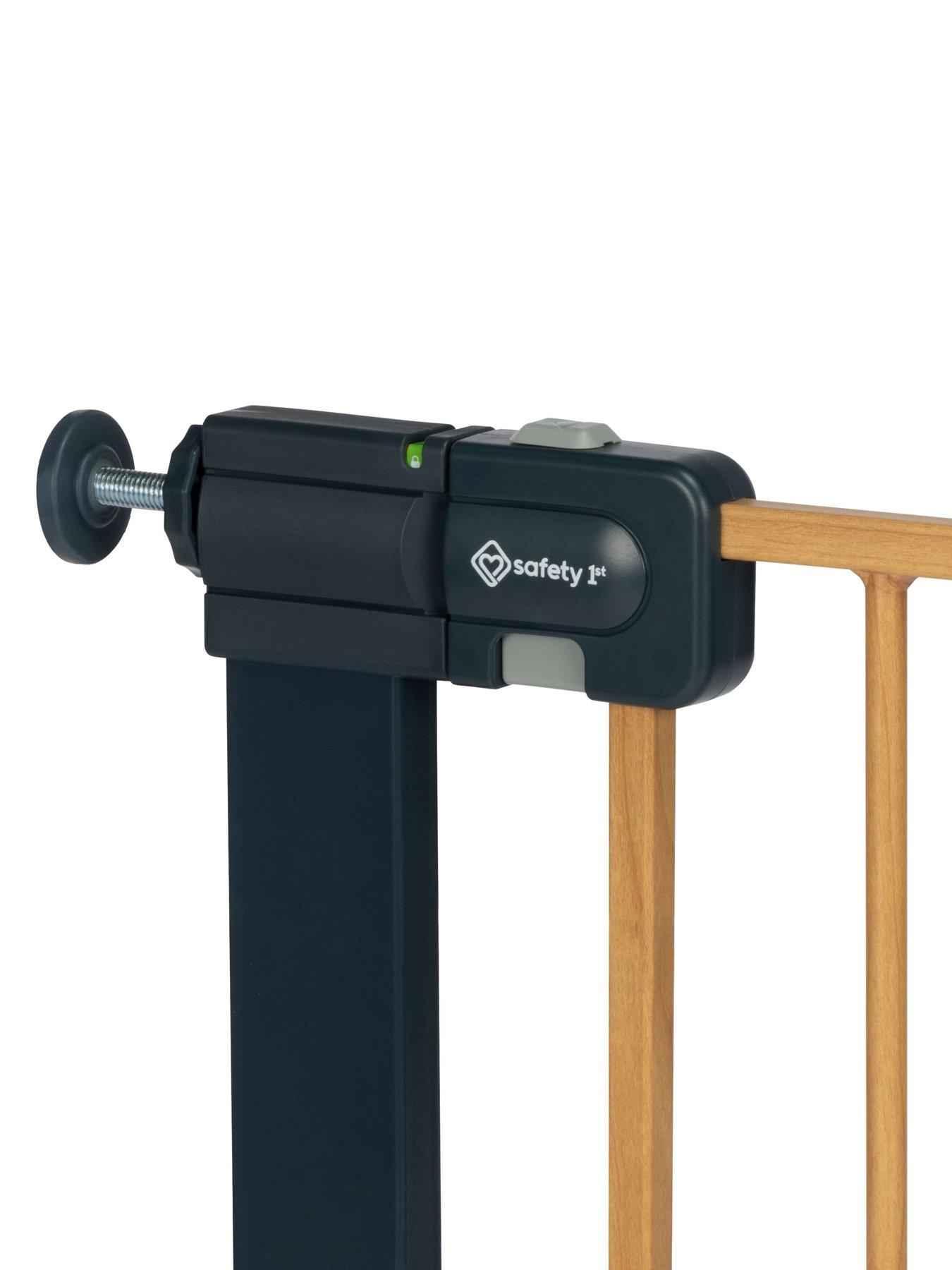  image of safety-1st-satefy-1st-metal-wood-effect-gate
