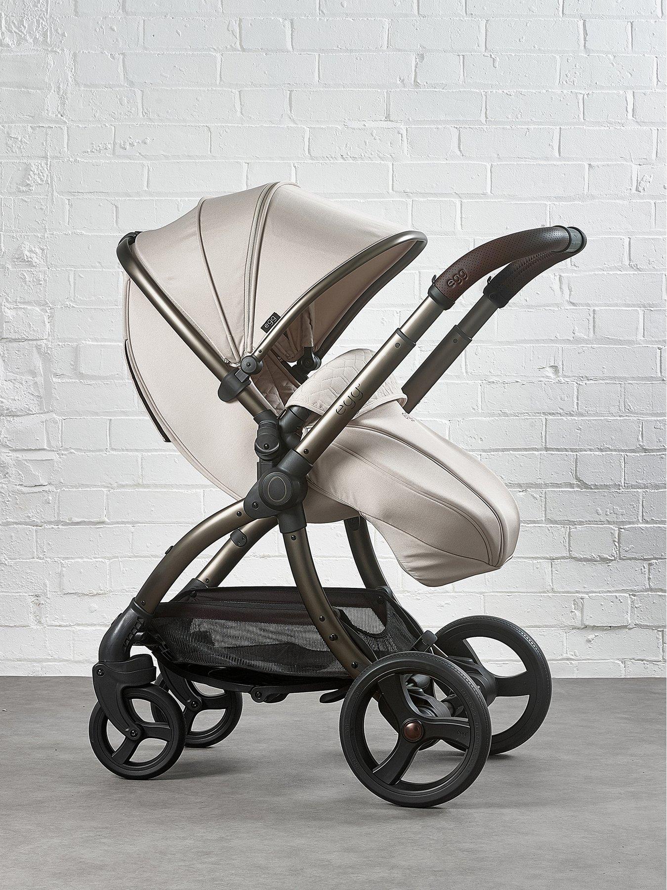Image 3 of 7 of Egg egg3 Luxury Bundle with egg shell Car Seat - Cashmere