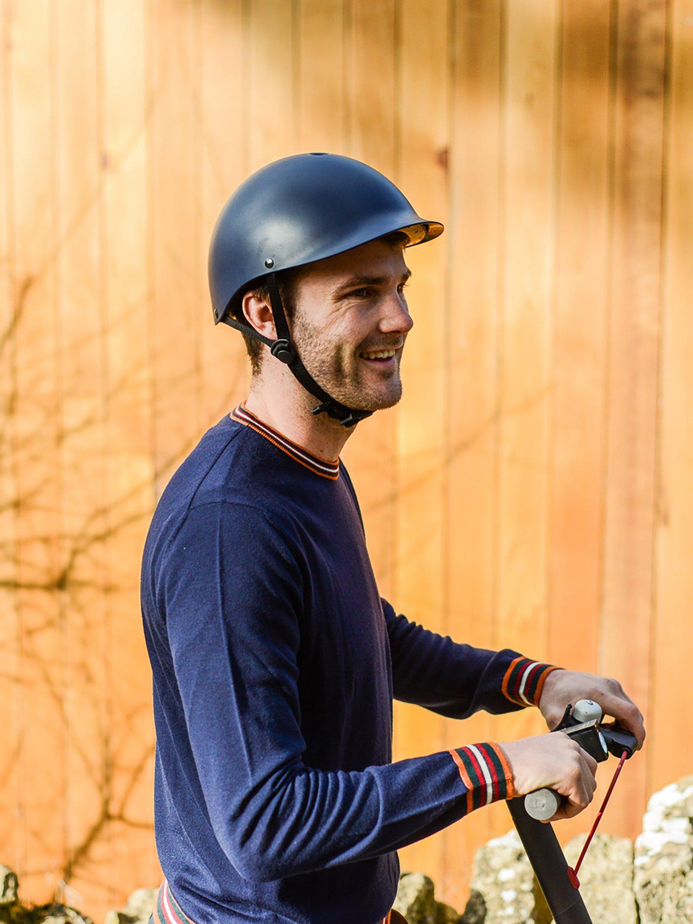 Image 6 of 6 of Dashel Cycle Helmet -&nbsp;Black