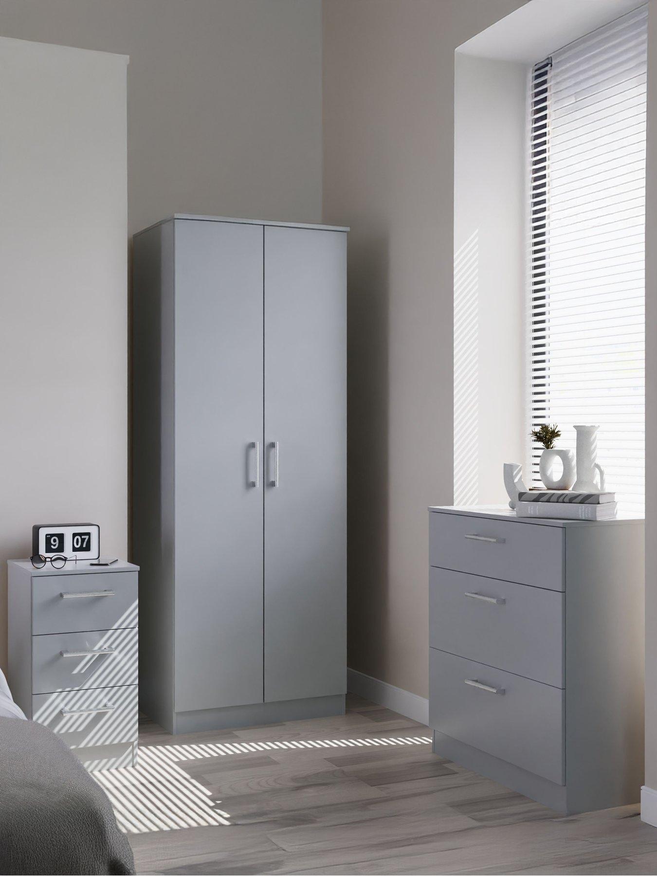 SWIFT Chester Ready Assembled Bedroom Furniture Package - 2 Door Wardrobe, 3 Drawer Chest and 3 Bedside Table