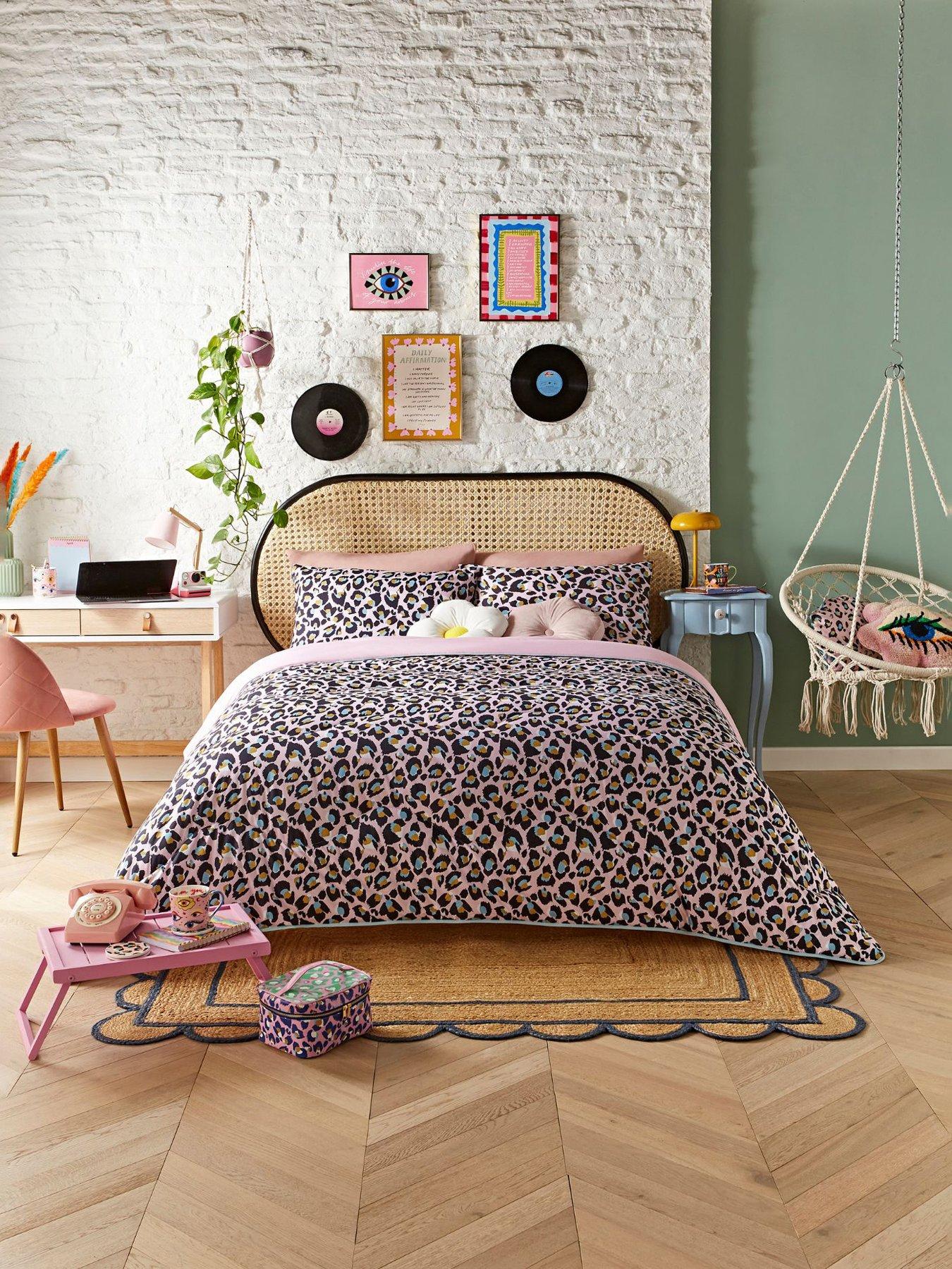 undefined x Eleanor Bowmer Pink Leopard Print Coverless Quilt and Pillowcase Set