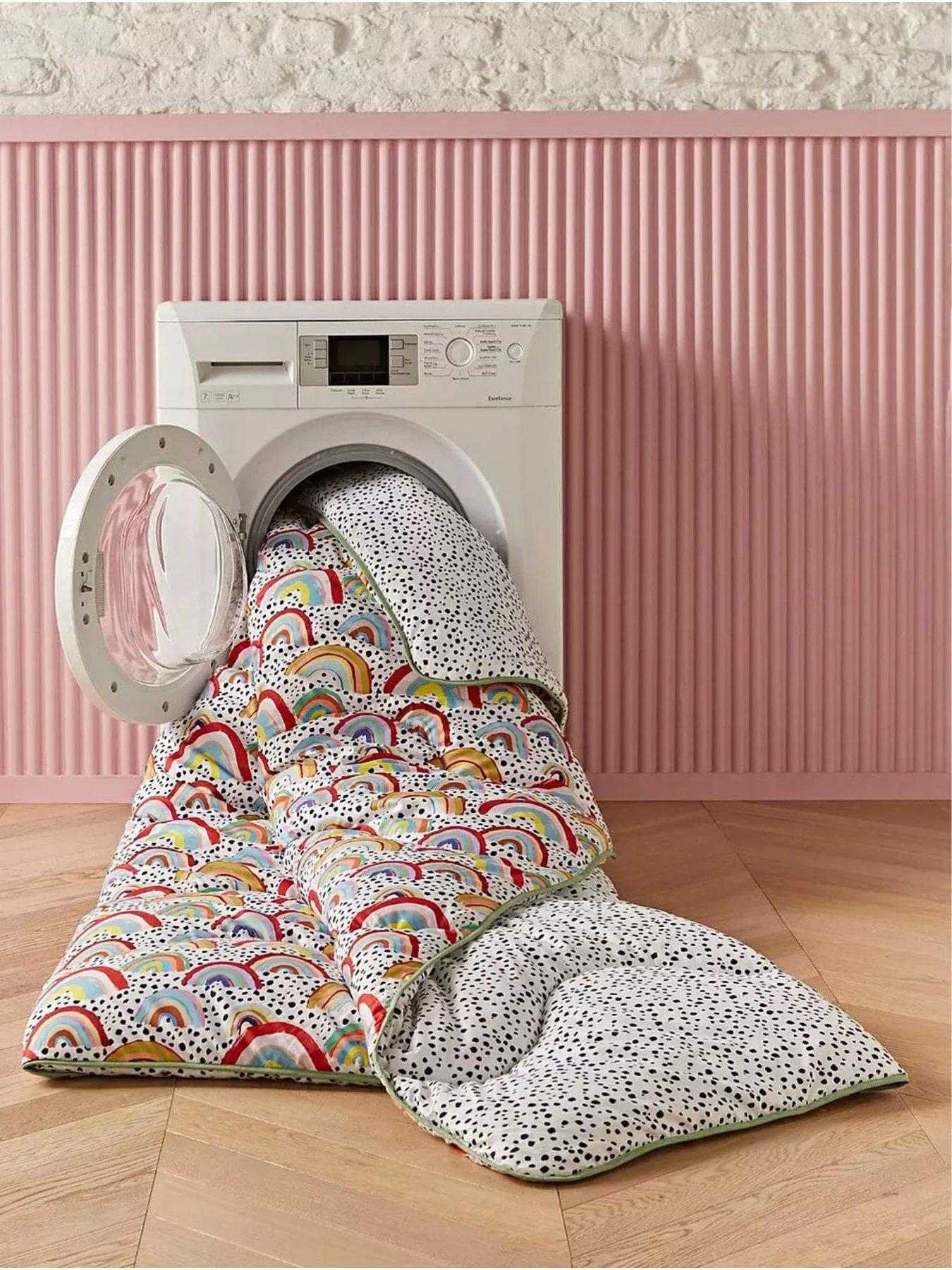 Image 4 of 5 of Night Lark x Eleanor Bowmer Rainbow Print&nbsp;Coverless Quilt and Pillowcase Set